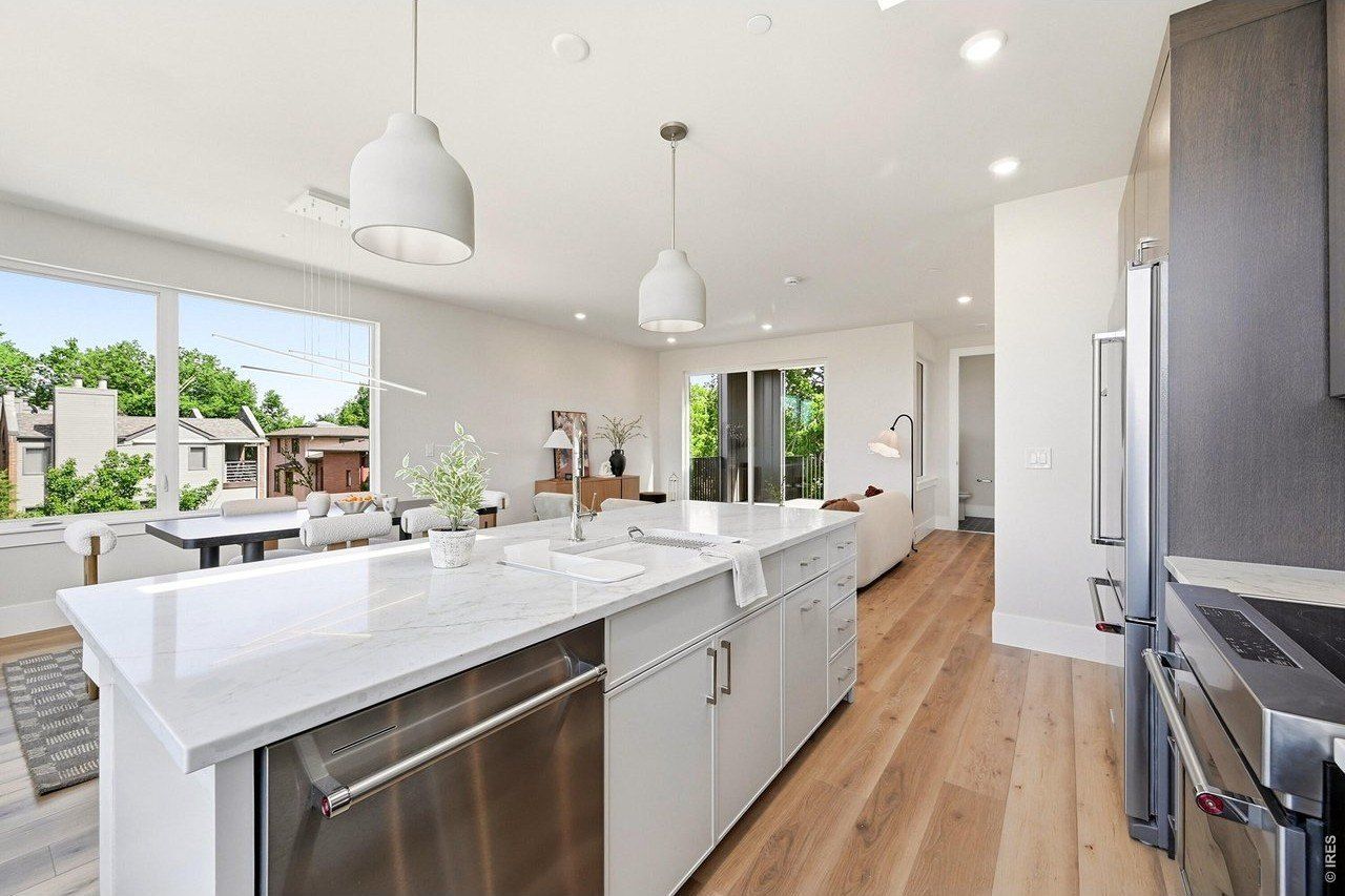 1633 17Th. Boulder, CO 80302