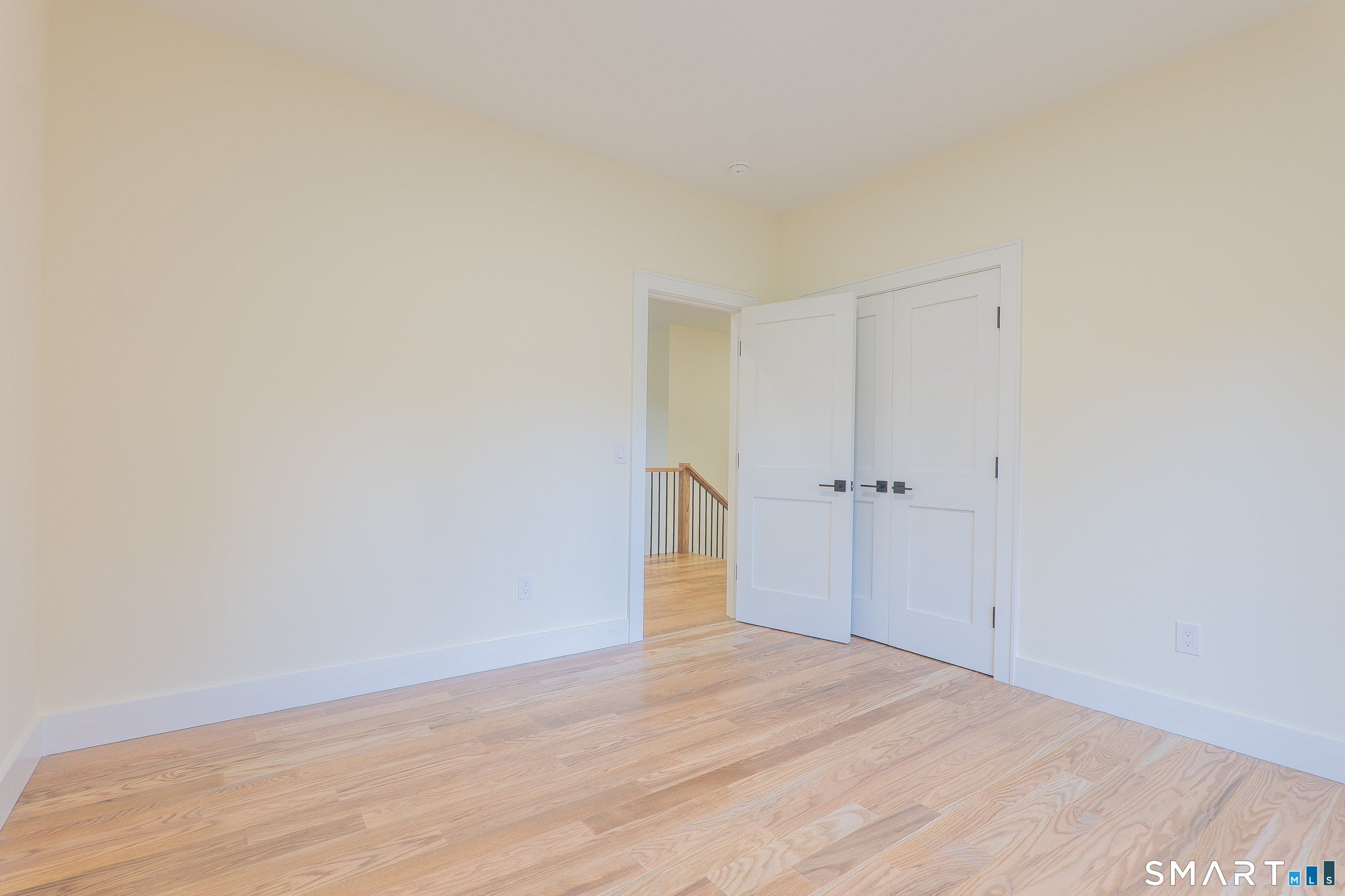 Burr Road. Southbury, CT 06488