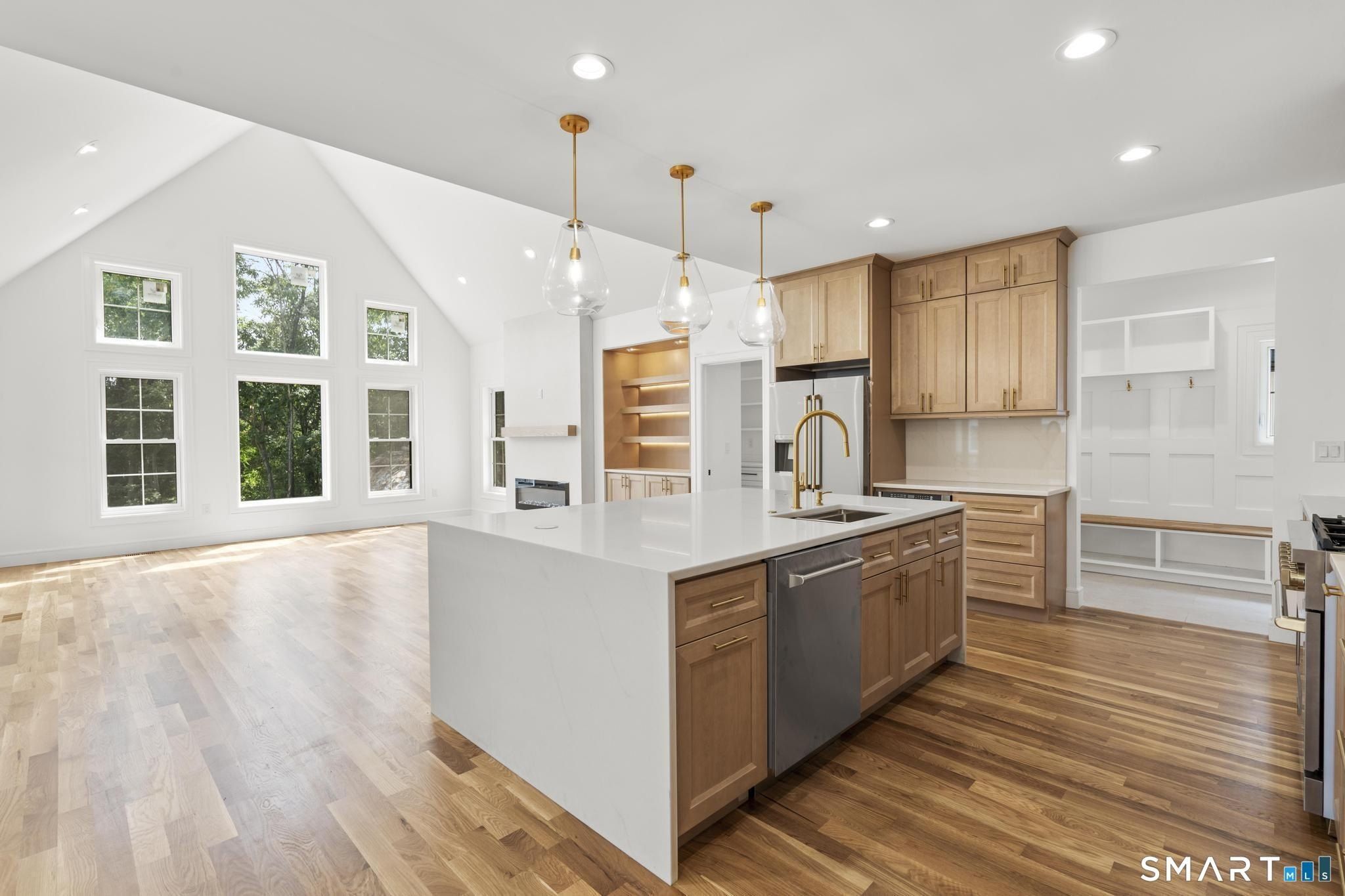 77 Fillow Street. Norwalk, CT 06850