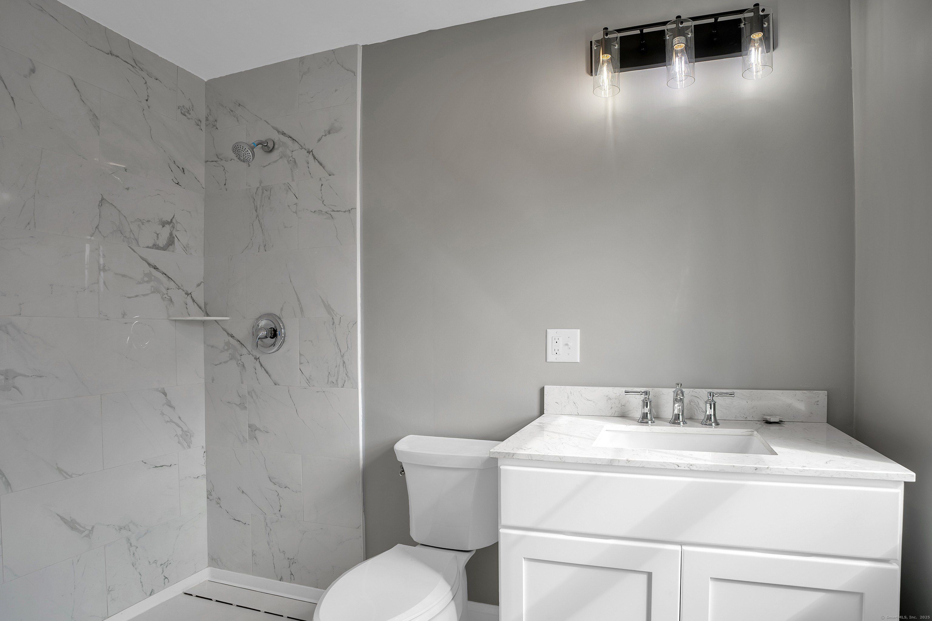 59 Midland Road. Waterbury, CT 06705