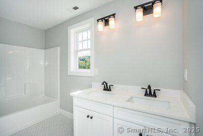 953 High Road. Berlin, CT 06037