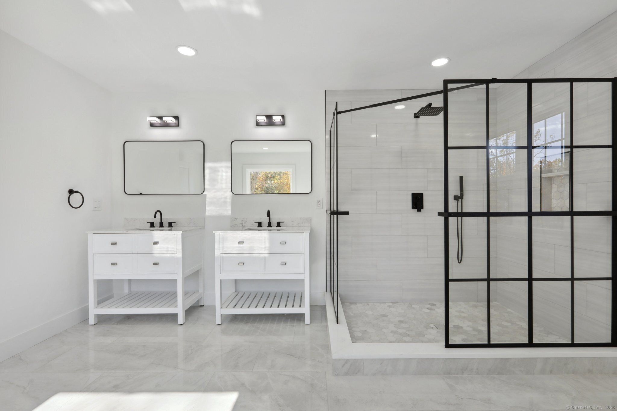 19A Apache Drive. Brookfield, CT 06804