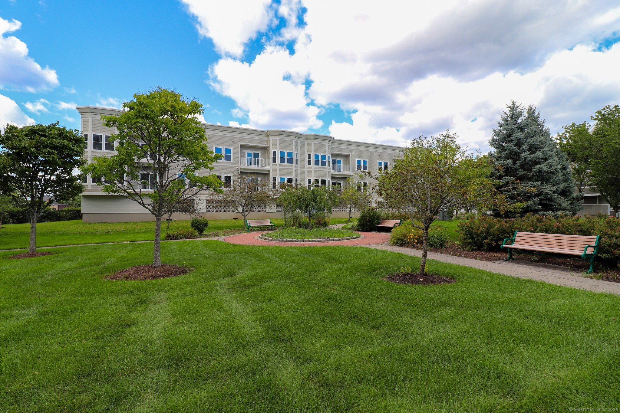 300 Harbour Close. New Haven, CT 06519