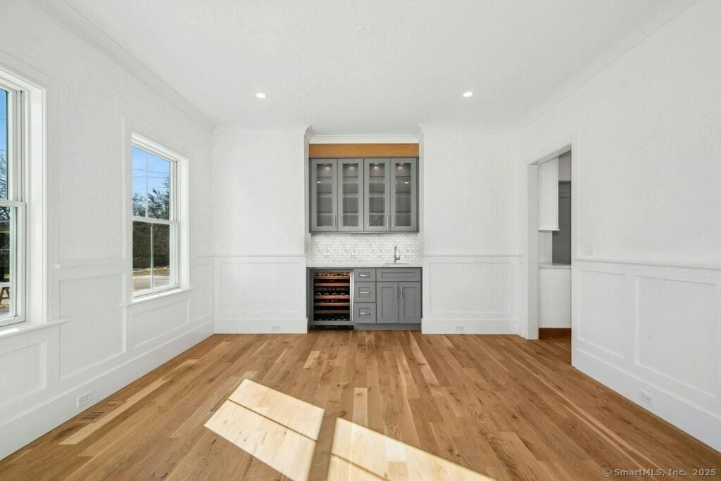 210 Pansy Road. Fairfield, CT 06824