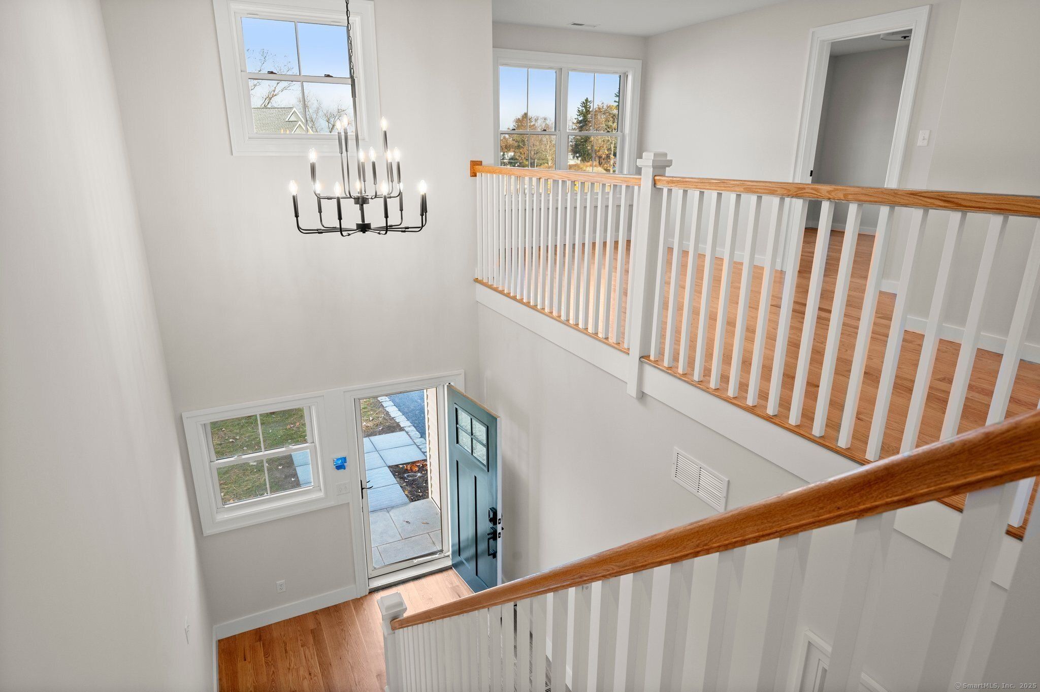 10 Fieldstone Court. Bethel, CT 06801