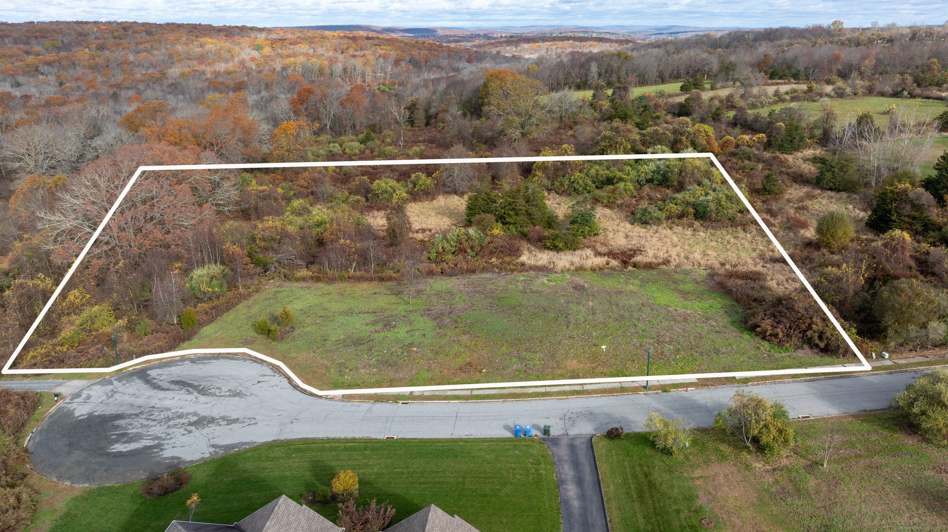 33A Farm View Drive. Norwich, CT 06360