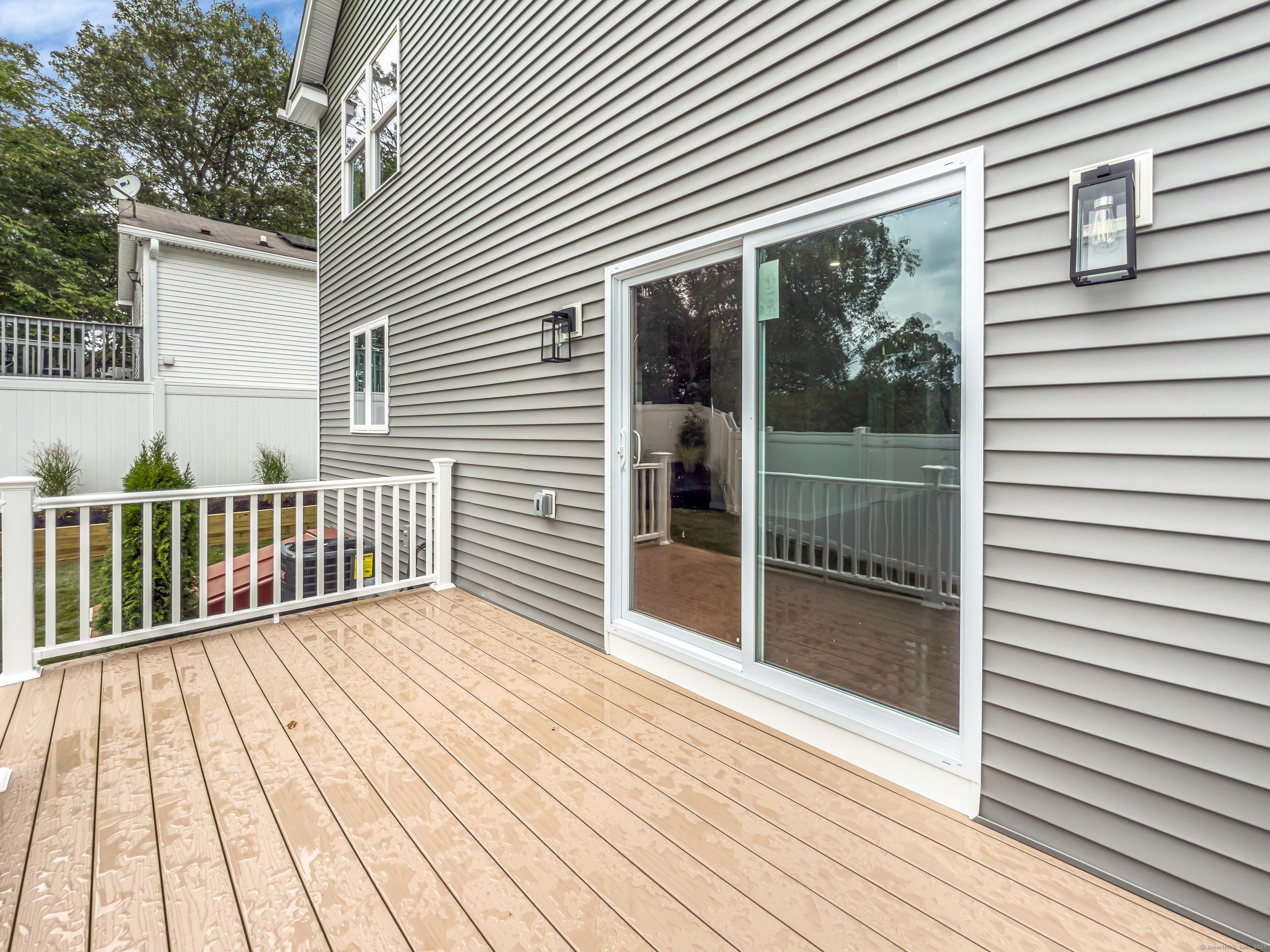 87 Oliver Street. Bridgeport, CT 06606