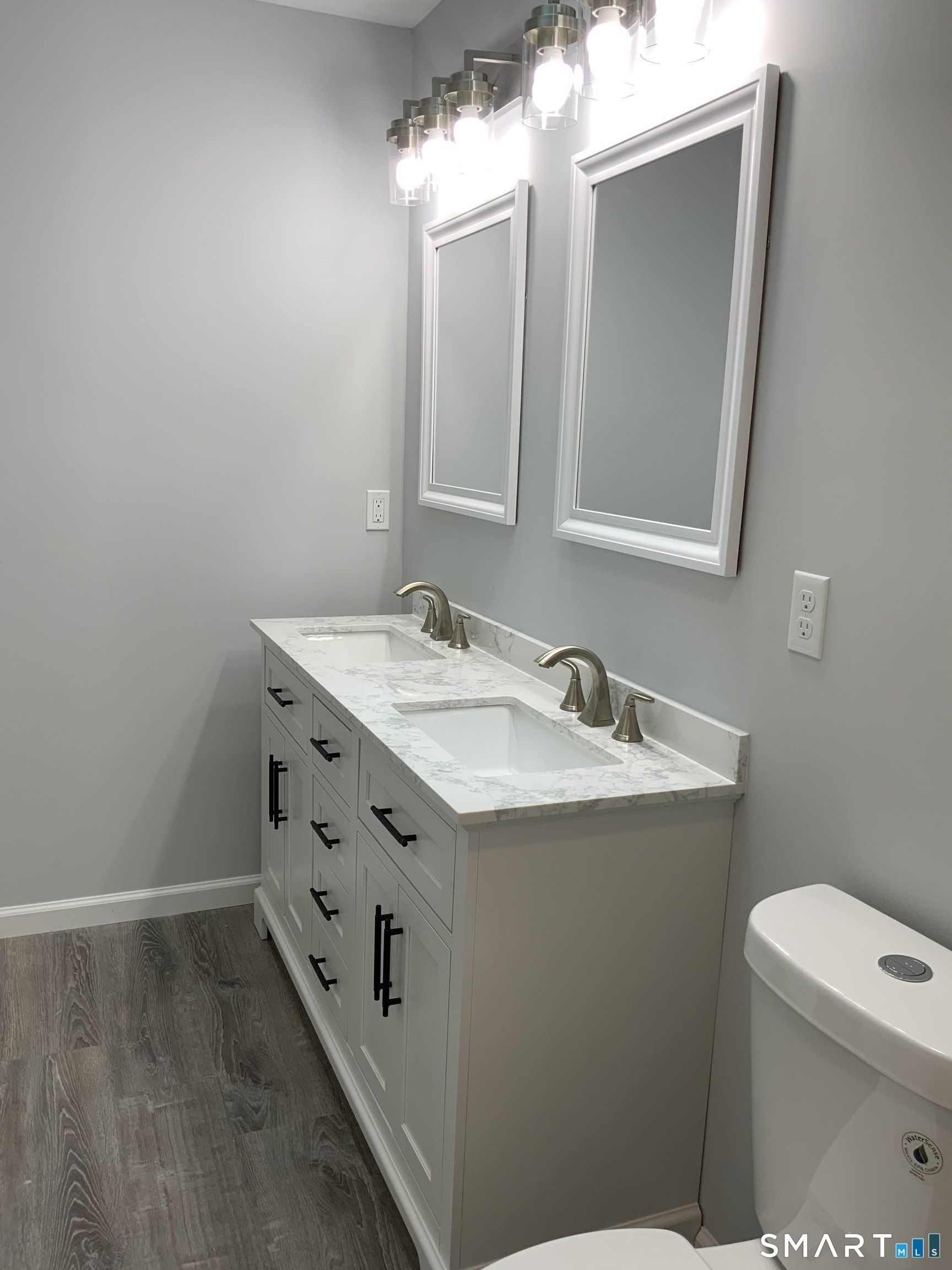 31 Hinman Street. West Haven, CT 06516