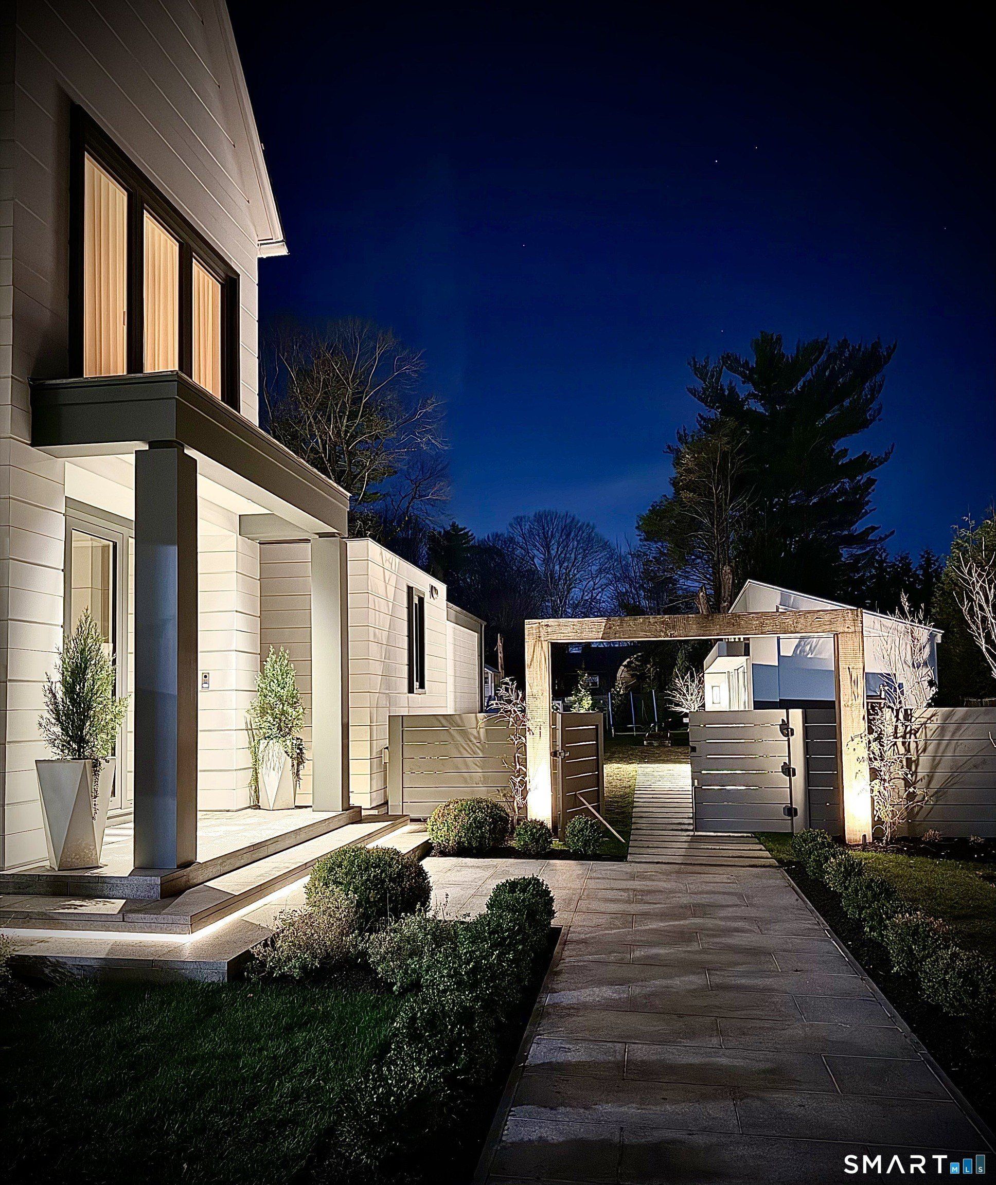 11 Dogwood Lane. Westport, CT 06880