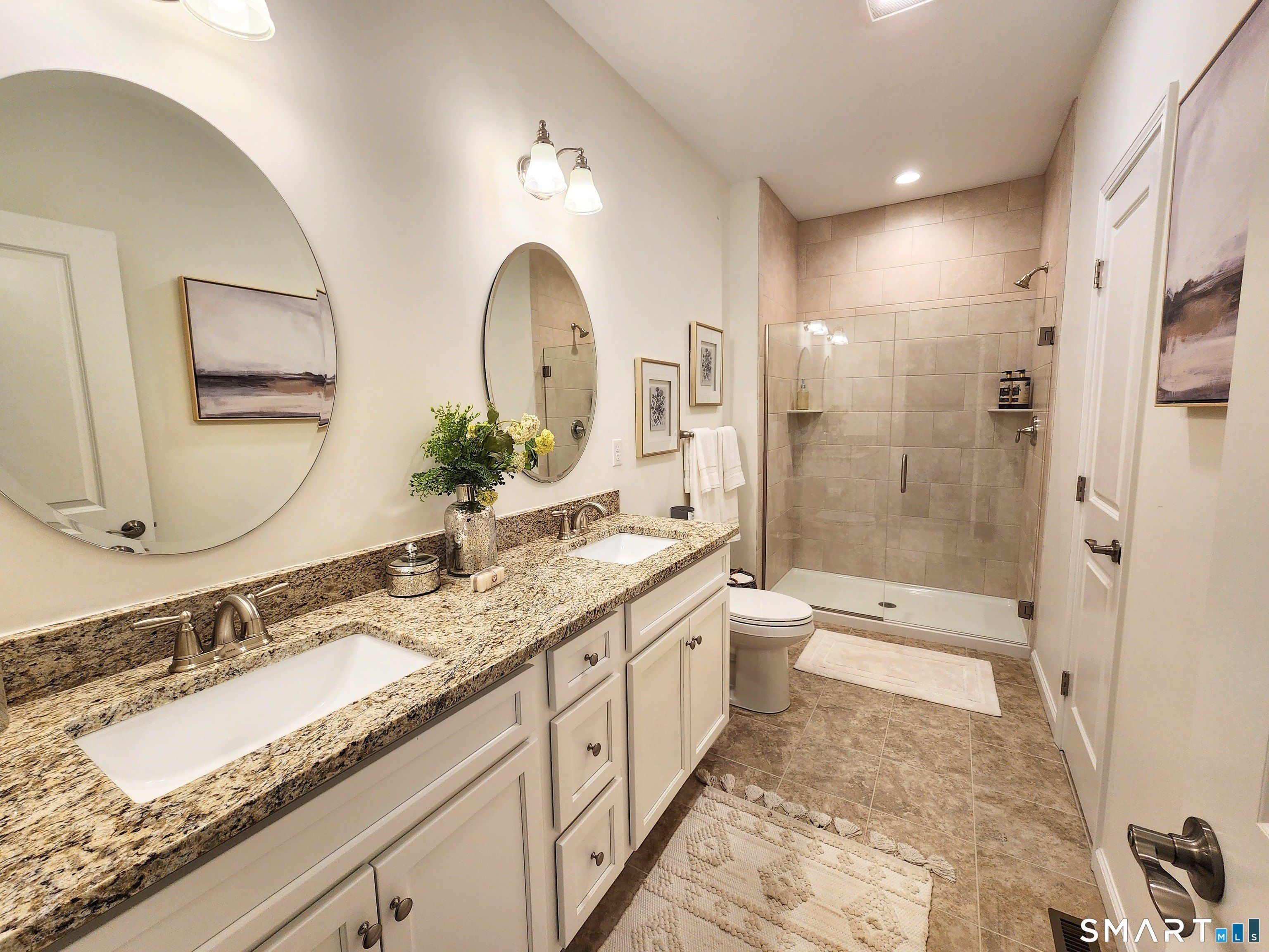 137 Mulholland Way Unit 83. North Haven, CT 06473