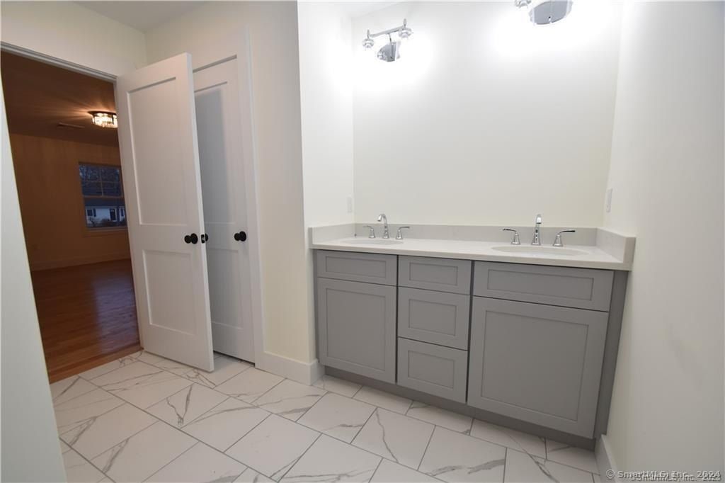 Mile Hill Road. Tolland, CT 06084