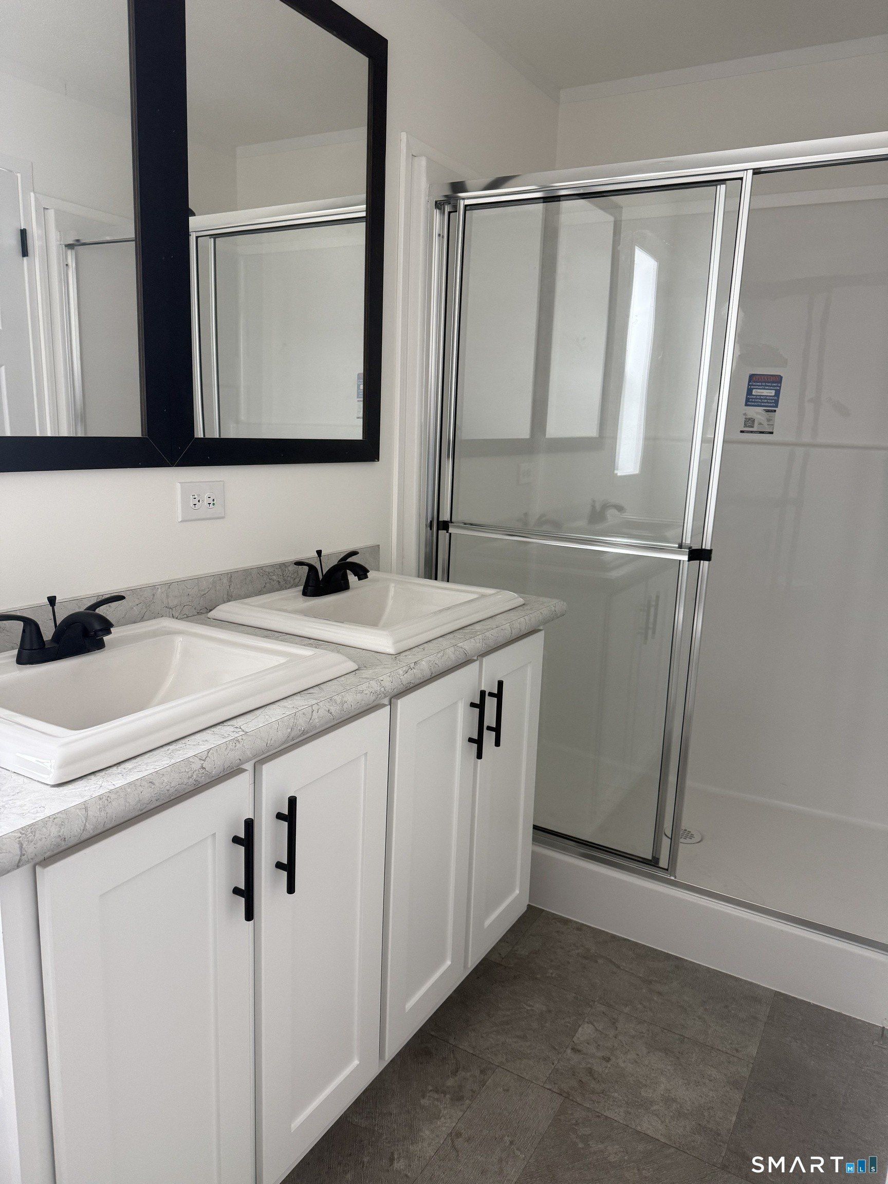 9 421 Norwich Westerly Road. North Stonington, CT 06359