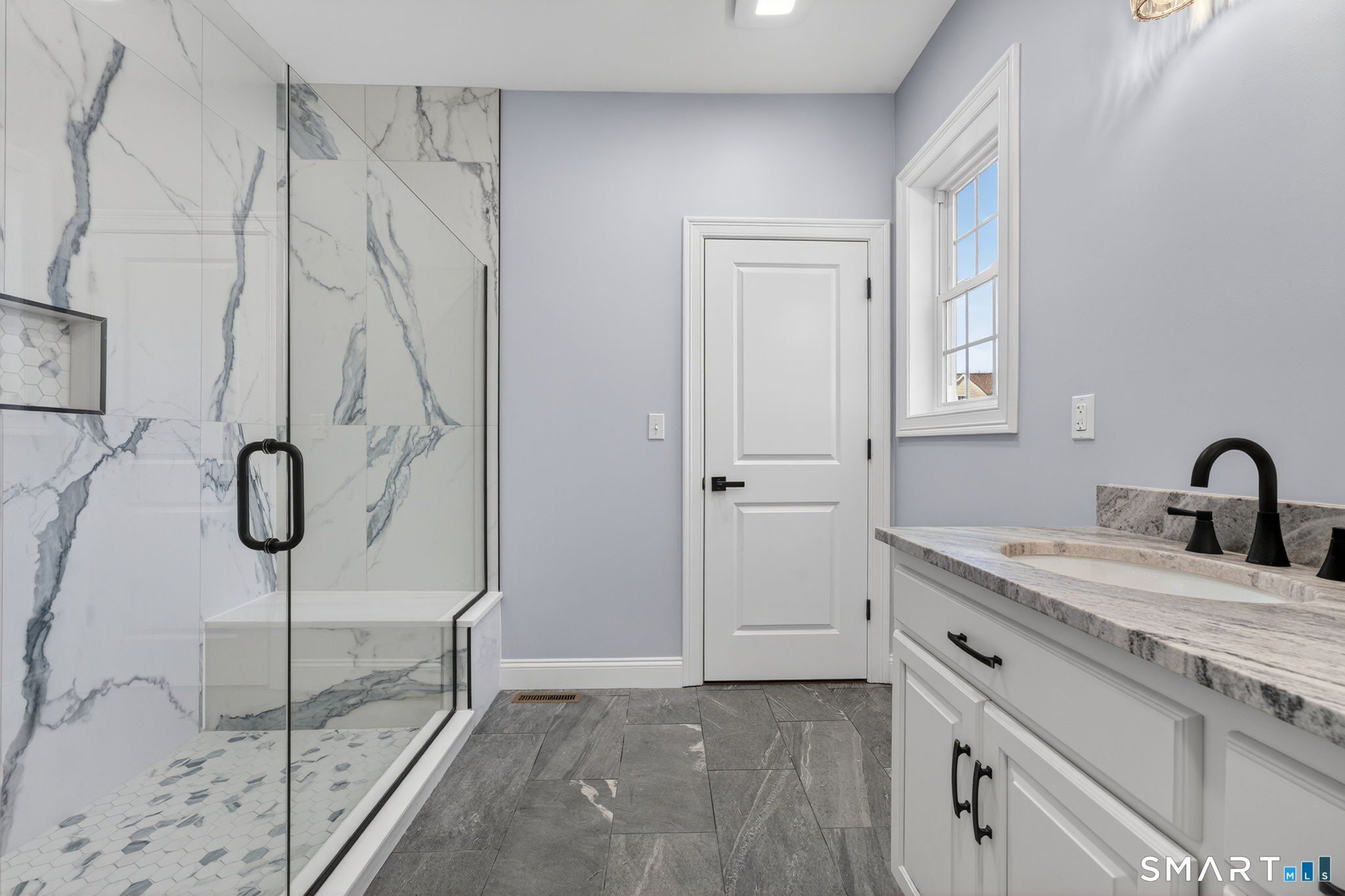 34 Rock Ridge Road. Manchester, CT 06040