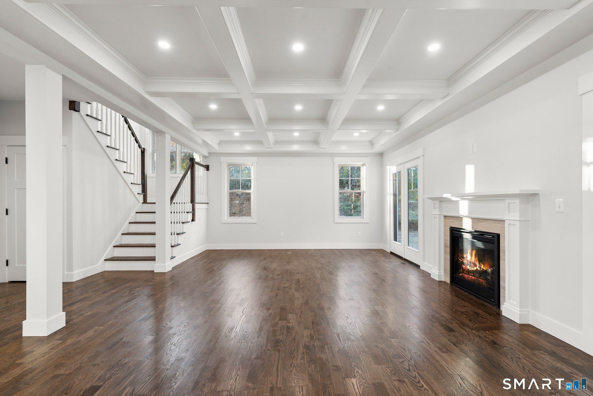 16 Bel Aire Lane. Canton, CT 06019