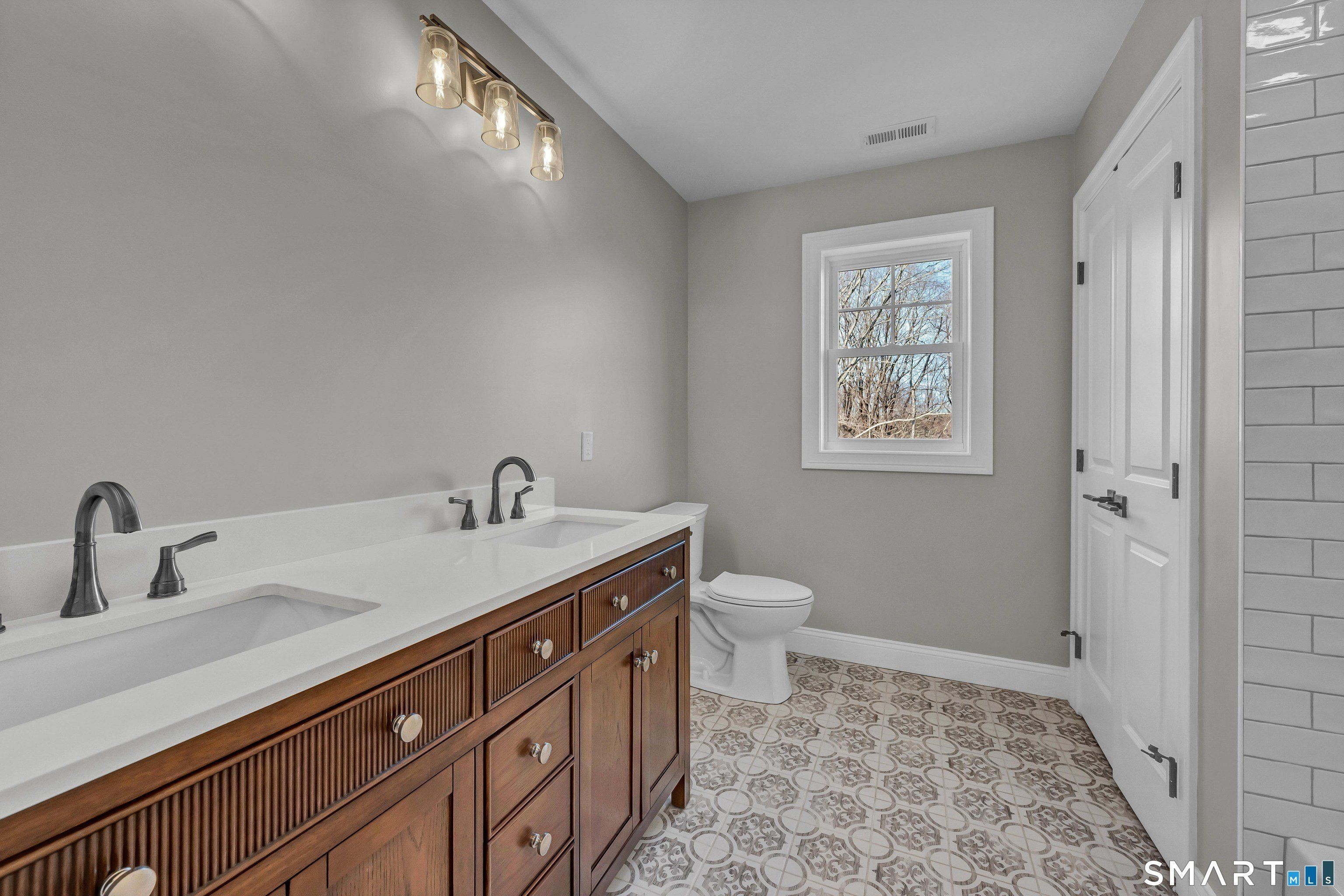 1427 Monroe Turnpike. Monroe, CT 06468