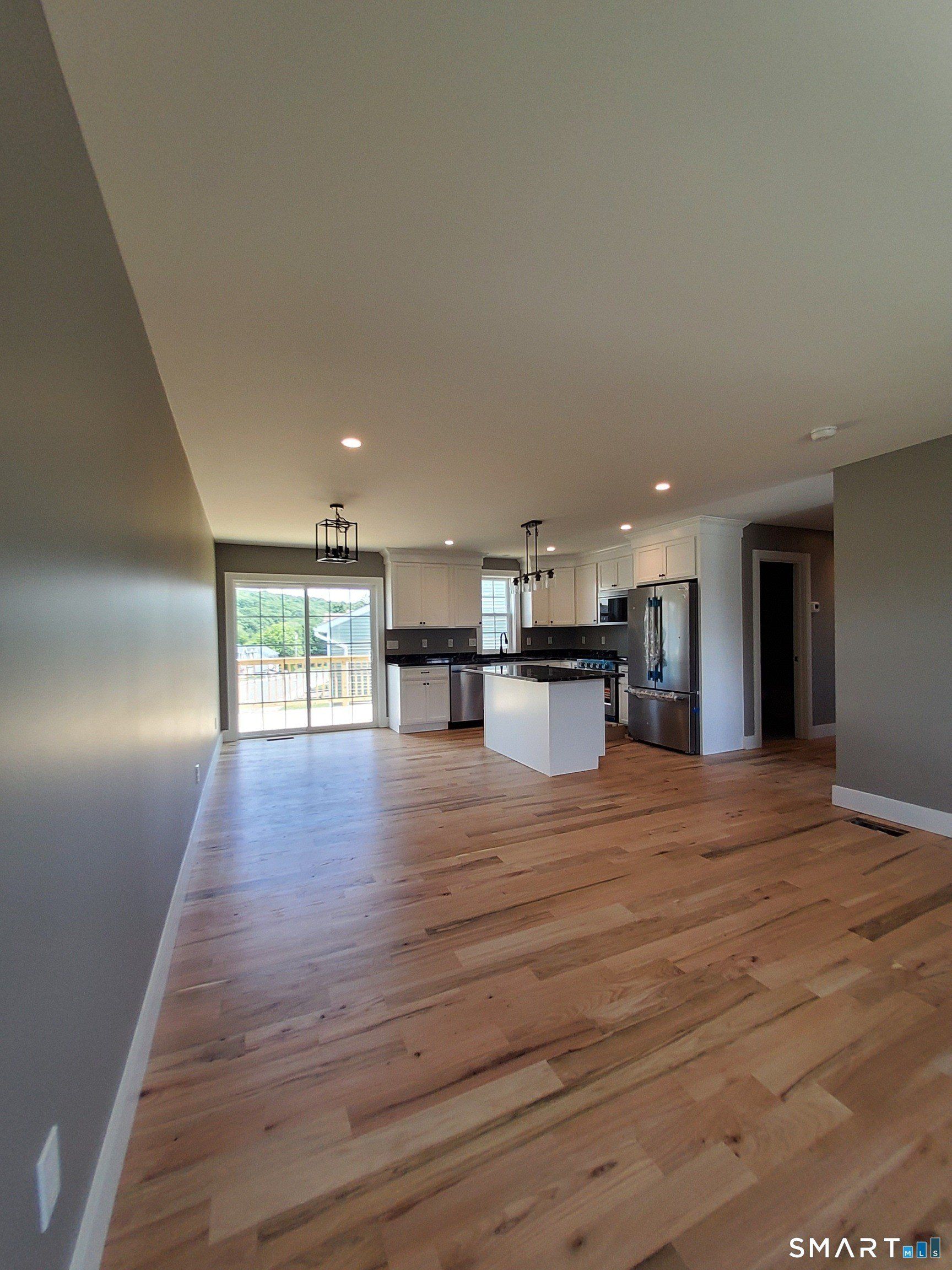 16 Kingsley Court. Waterbury, CT 06704