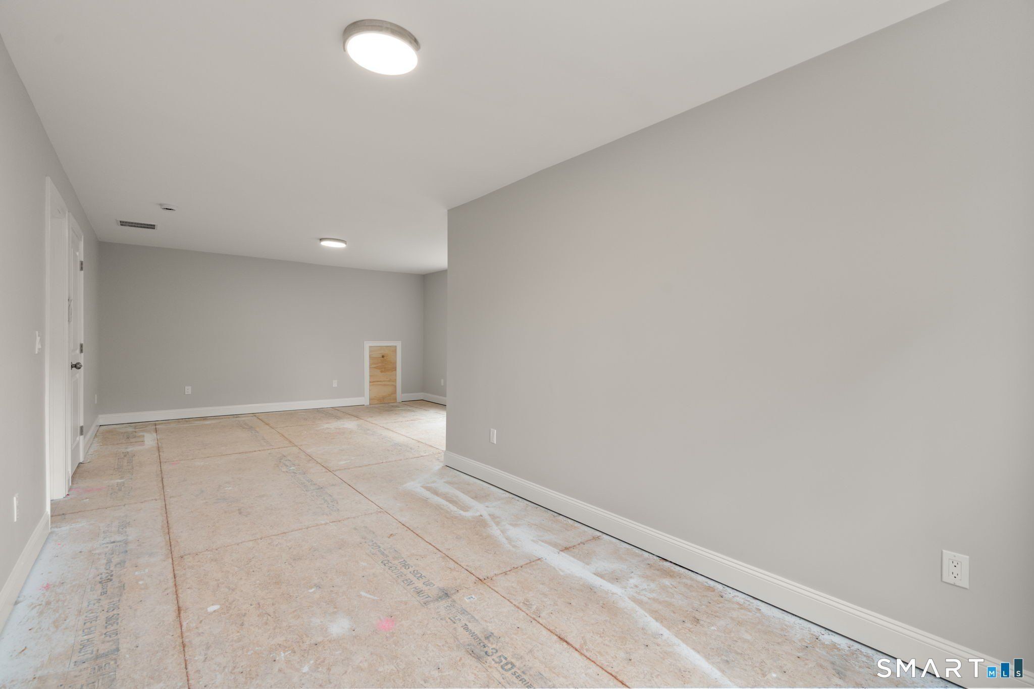 21 Angela Lane. Willington, CT 06279