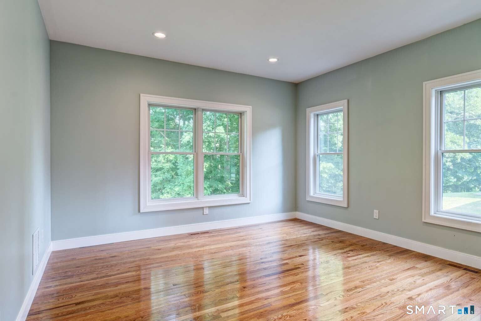 70 Apple Hill. Wethersfield, CT 06109