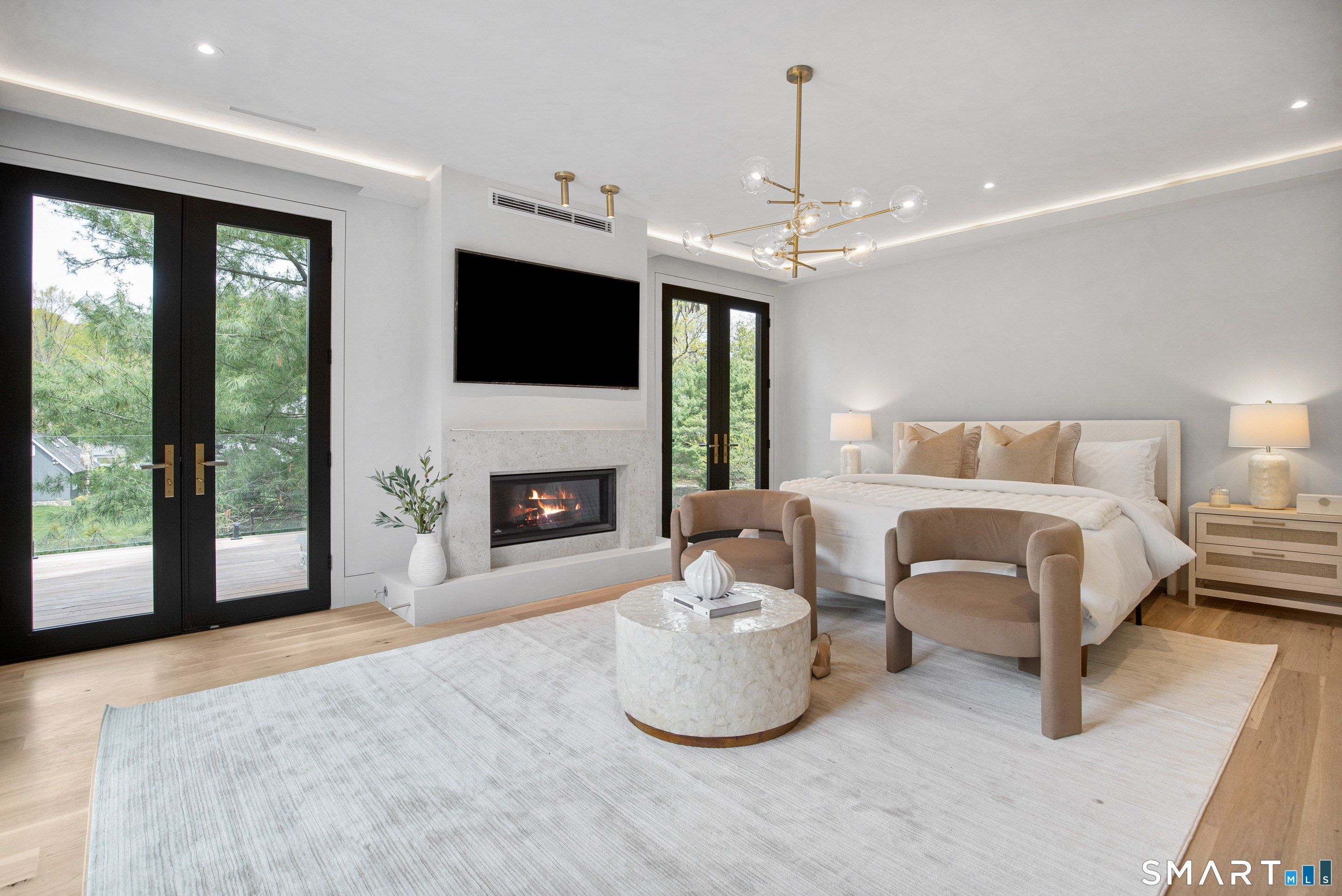259  253 Frogtown Road. New Canaan, CT 06840