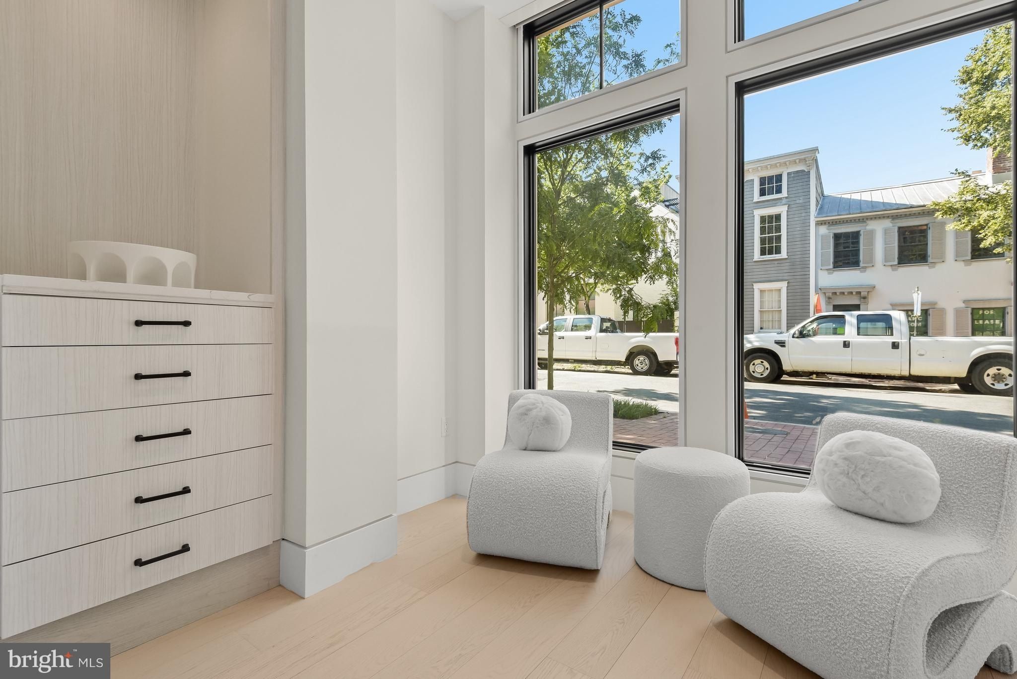 3255 Prospect Street Nw Unit One. Washington, DC 20007