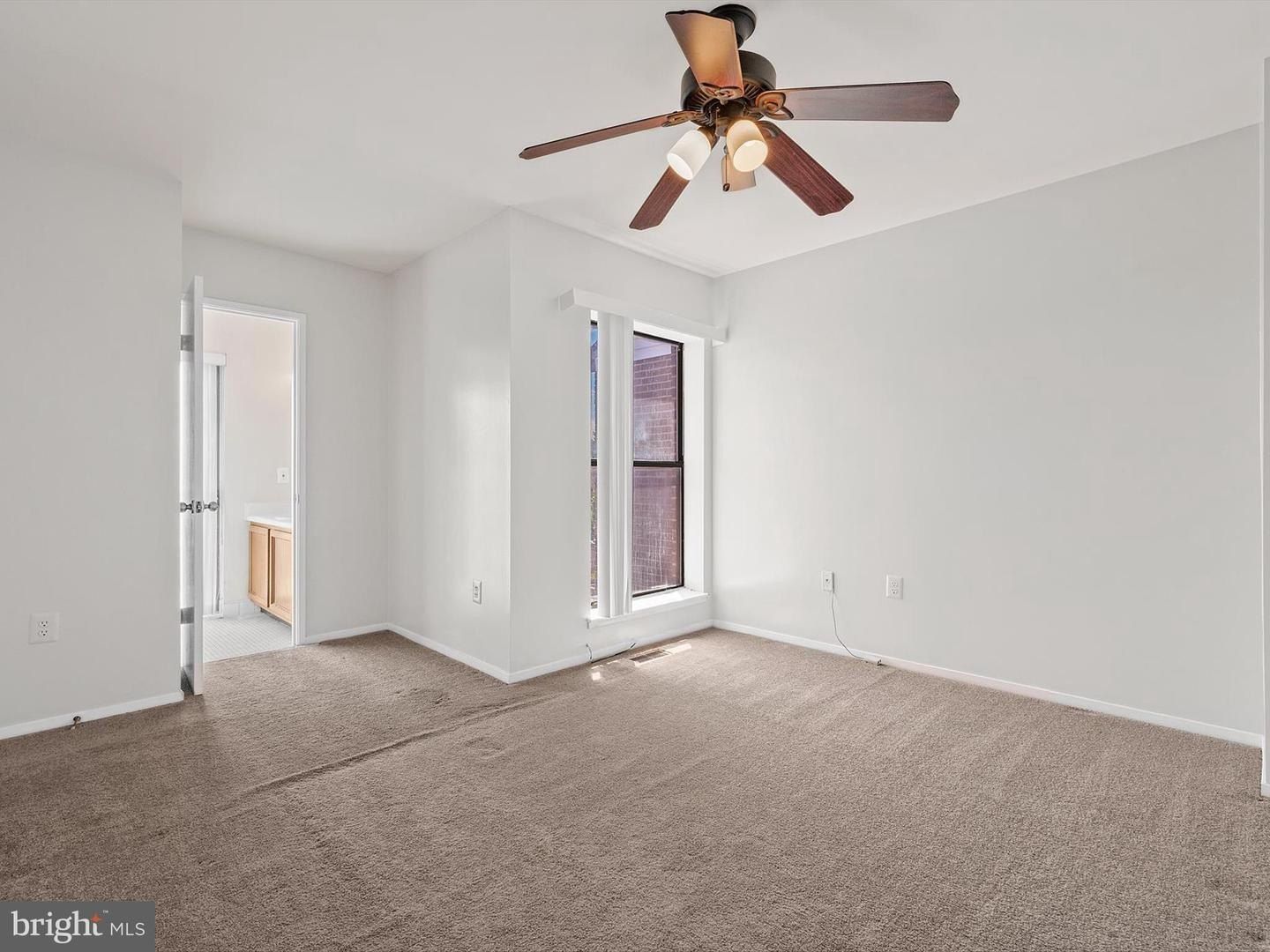 1806 Bryant St Ne 1806. Washington, DC 20018