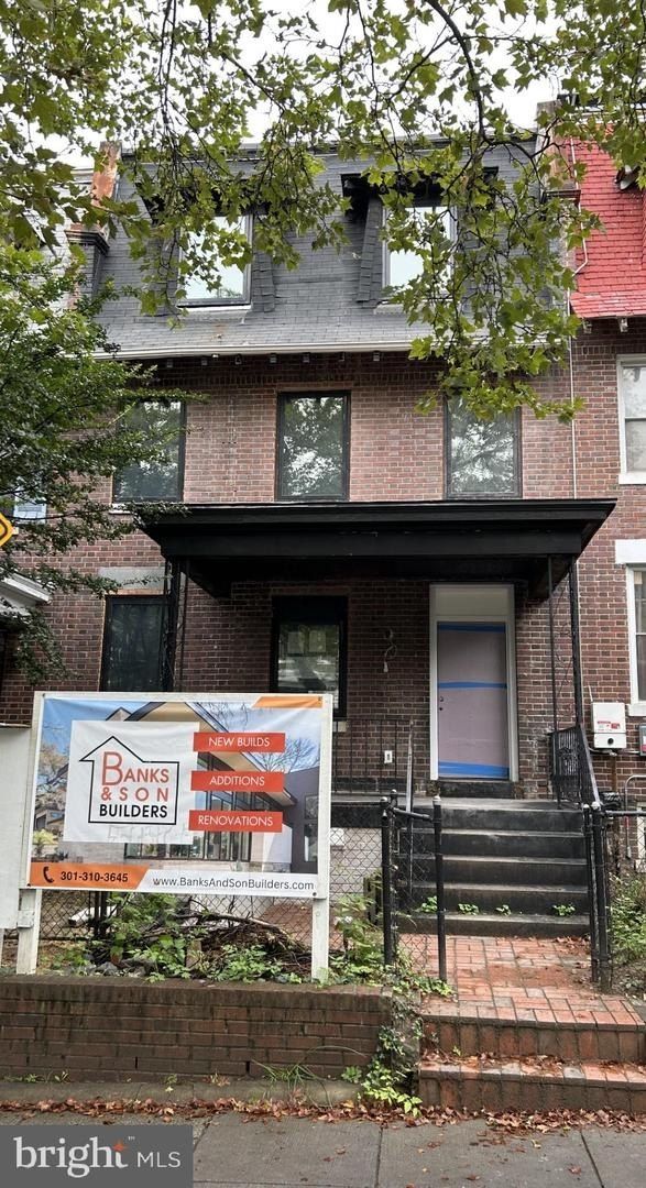 755 Quebec Pl Nw. Washington, DC 20010