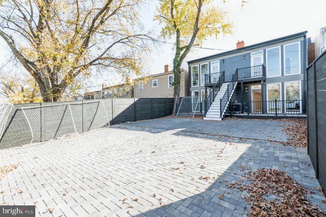 1352 Bryant Street Ne. Washington, DC 20018