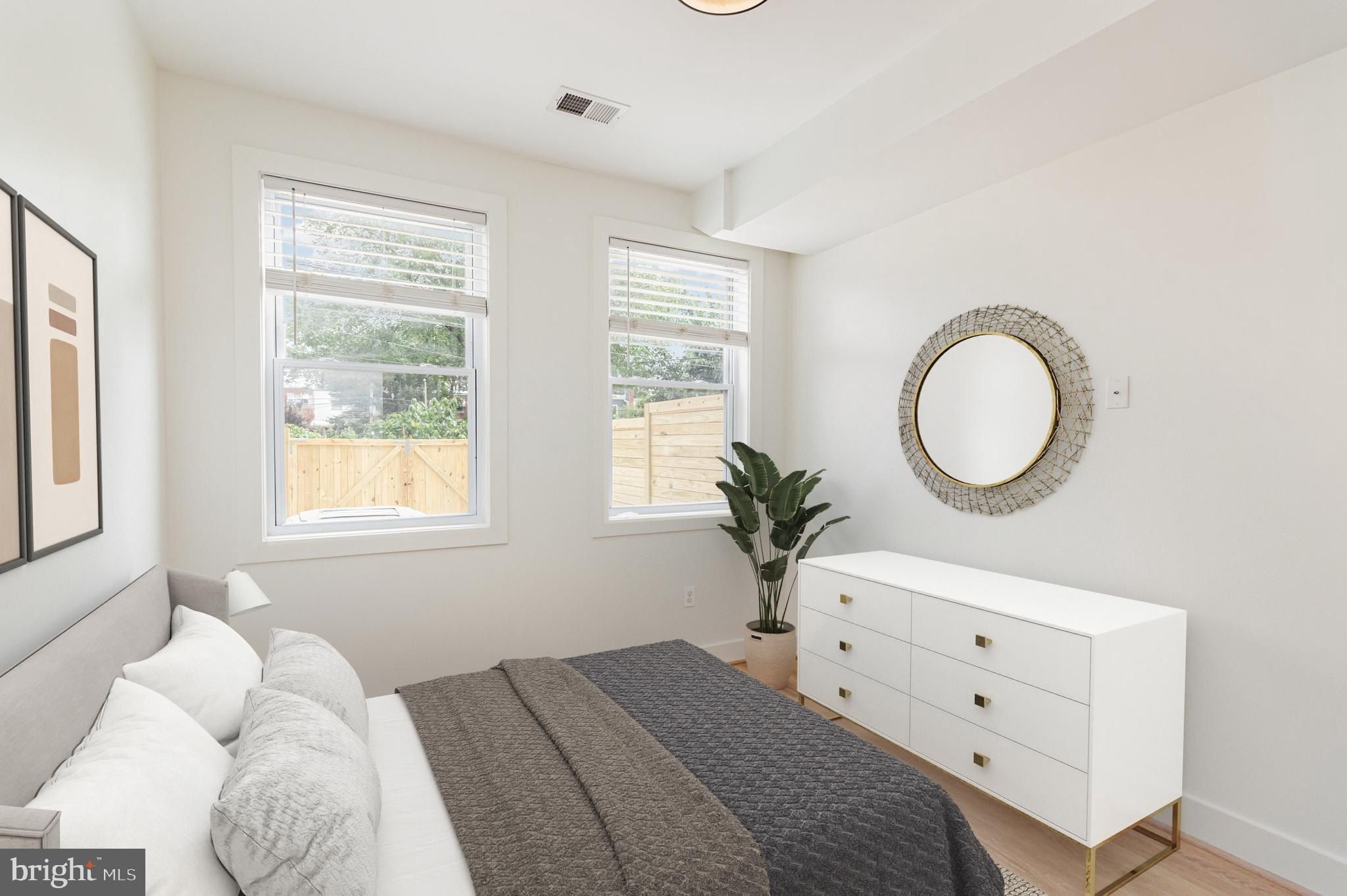 429 20Th Street Ne Unit 1. Washington, DC 20002