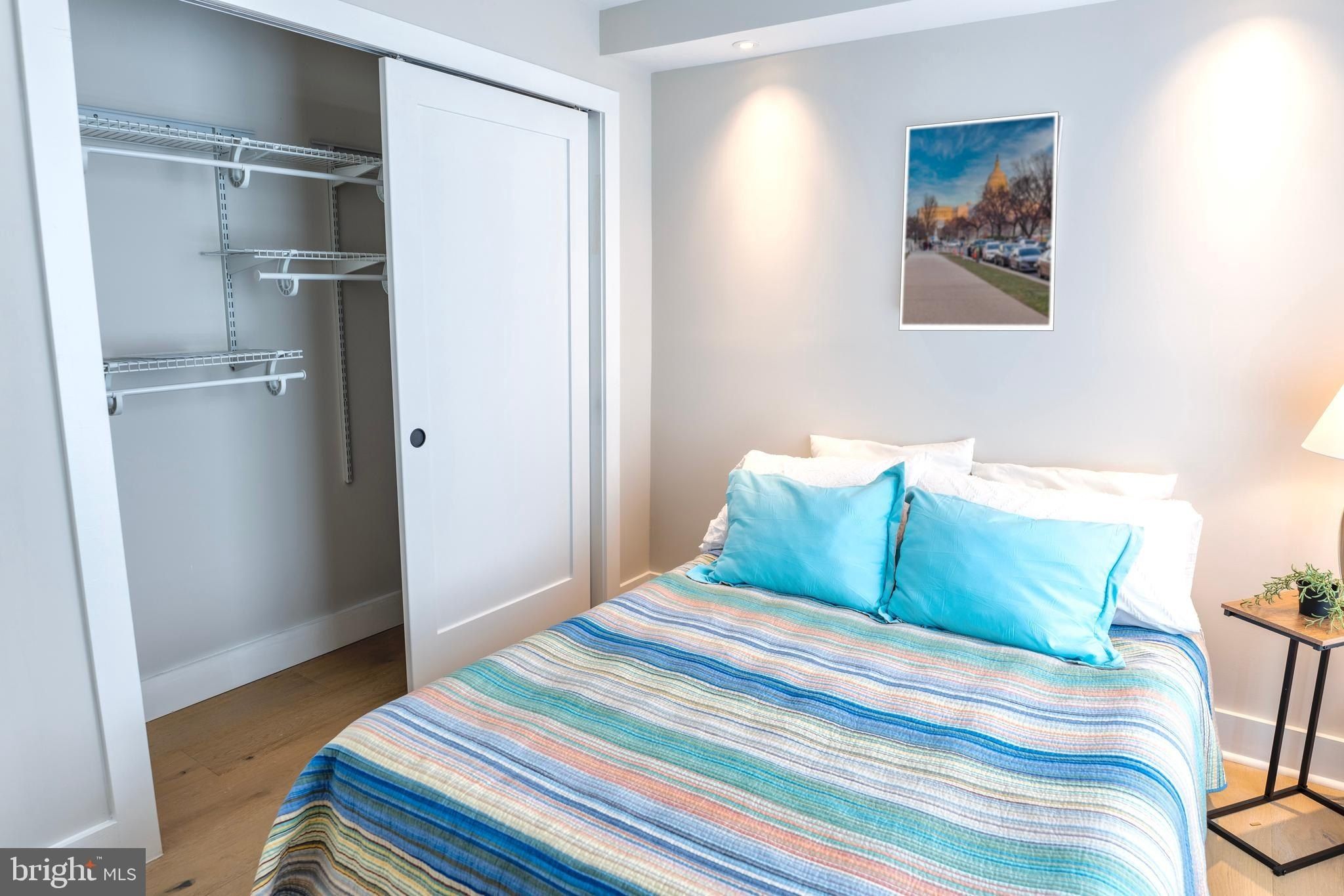 919 12Th Street Ne Unit 202. Washington, DC 20002