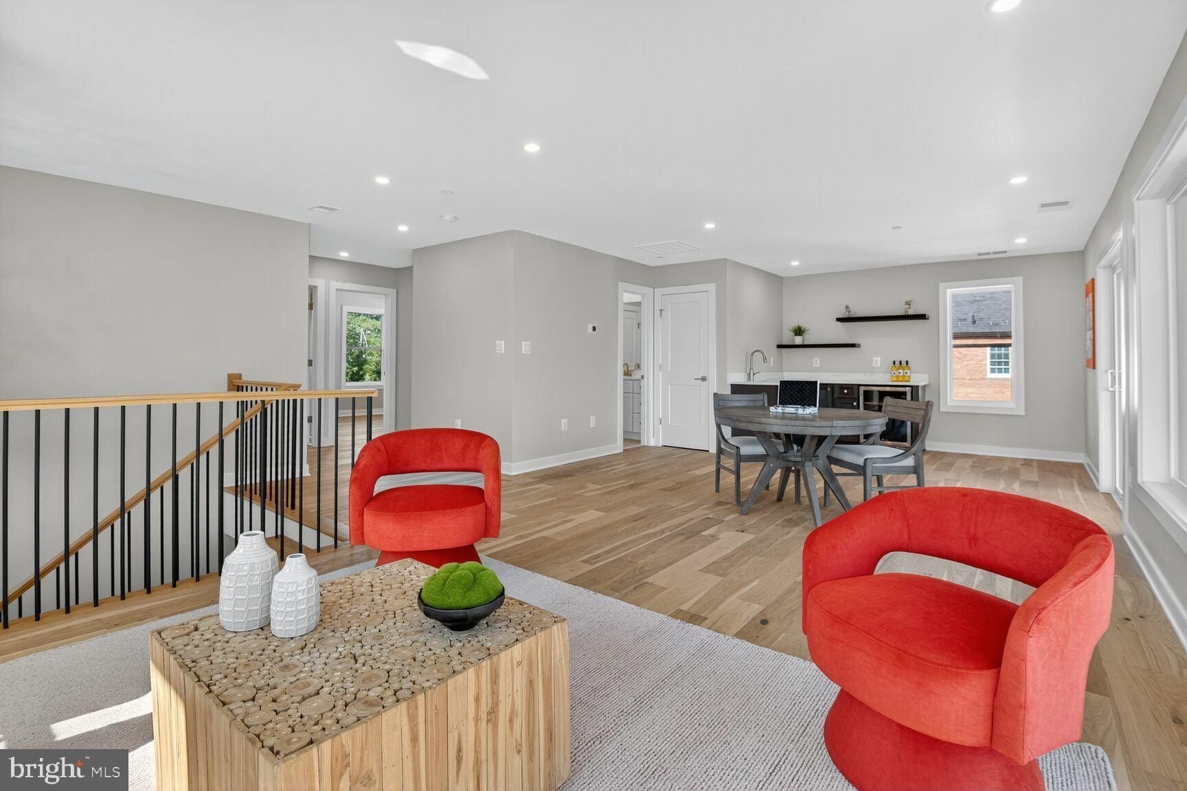 5310 Cathedral Avenue Nw. Washington, DC 20016