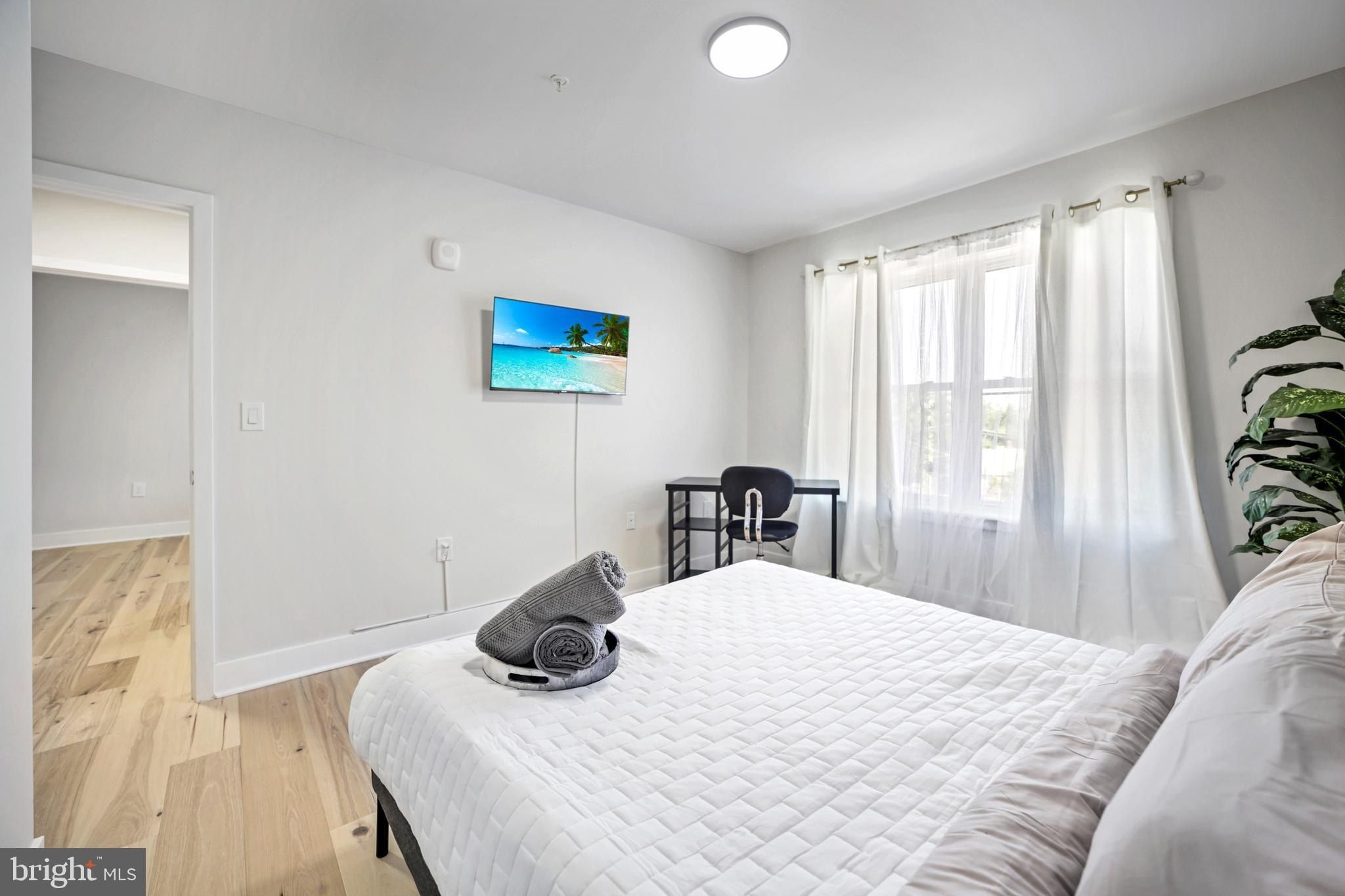 1621 T Street Se Unit 8. Washington, DC 20020