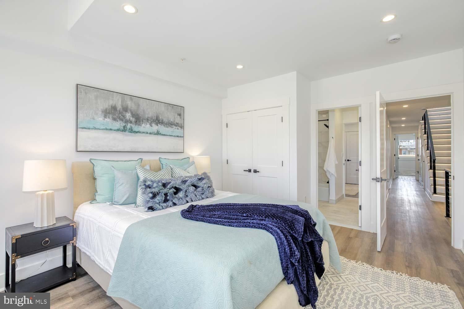 424 Taylor Street Nw Unit B. Washington, DC 20011