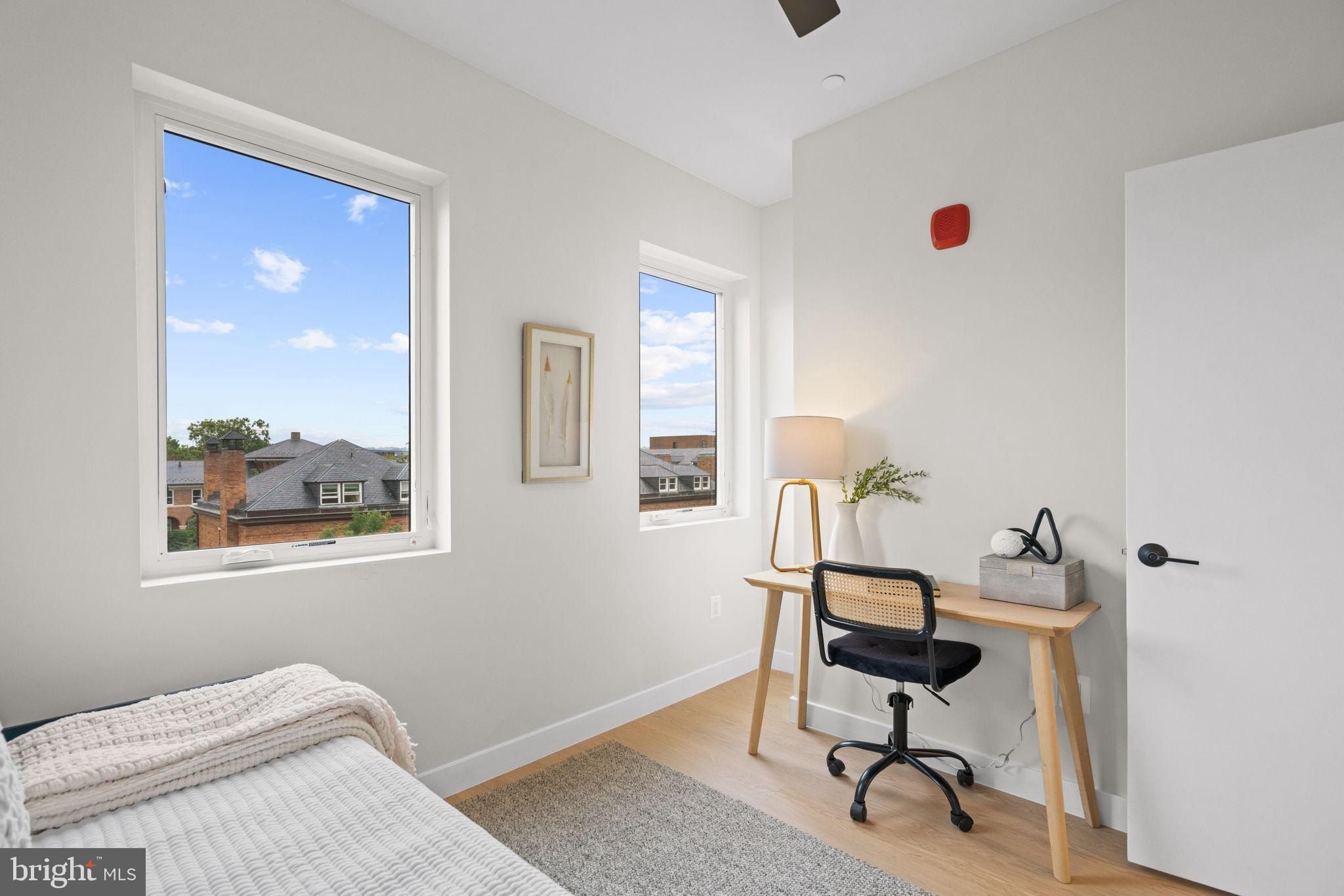 733 8Th Street Se. Washington, DC 20003