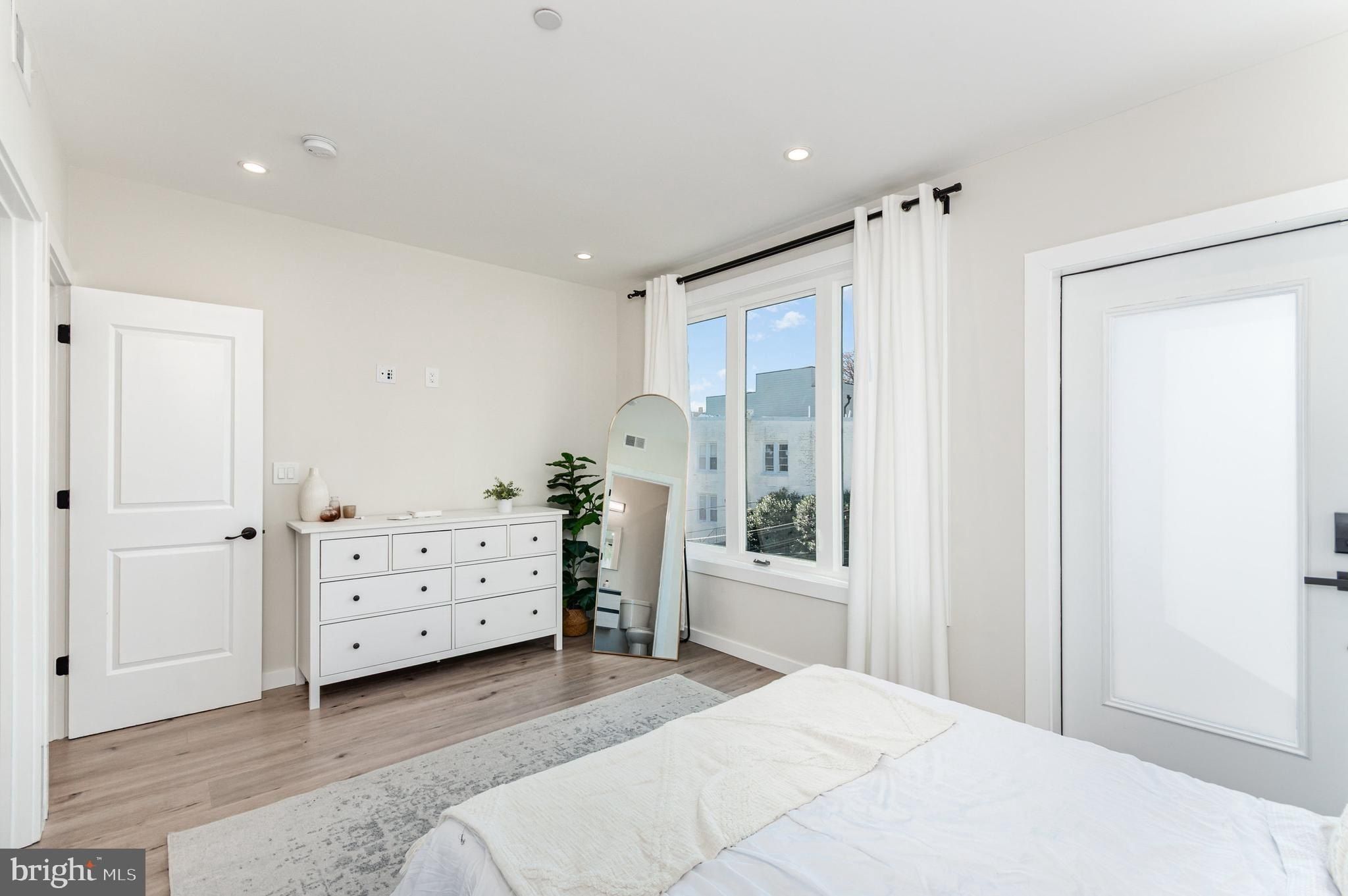 2116 4Th Street Ne Unit A. Washington, DC 20002