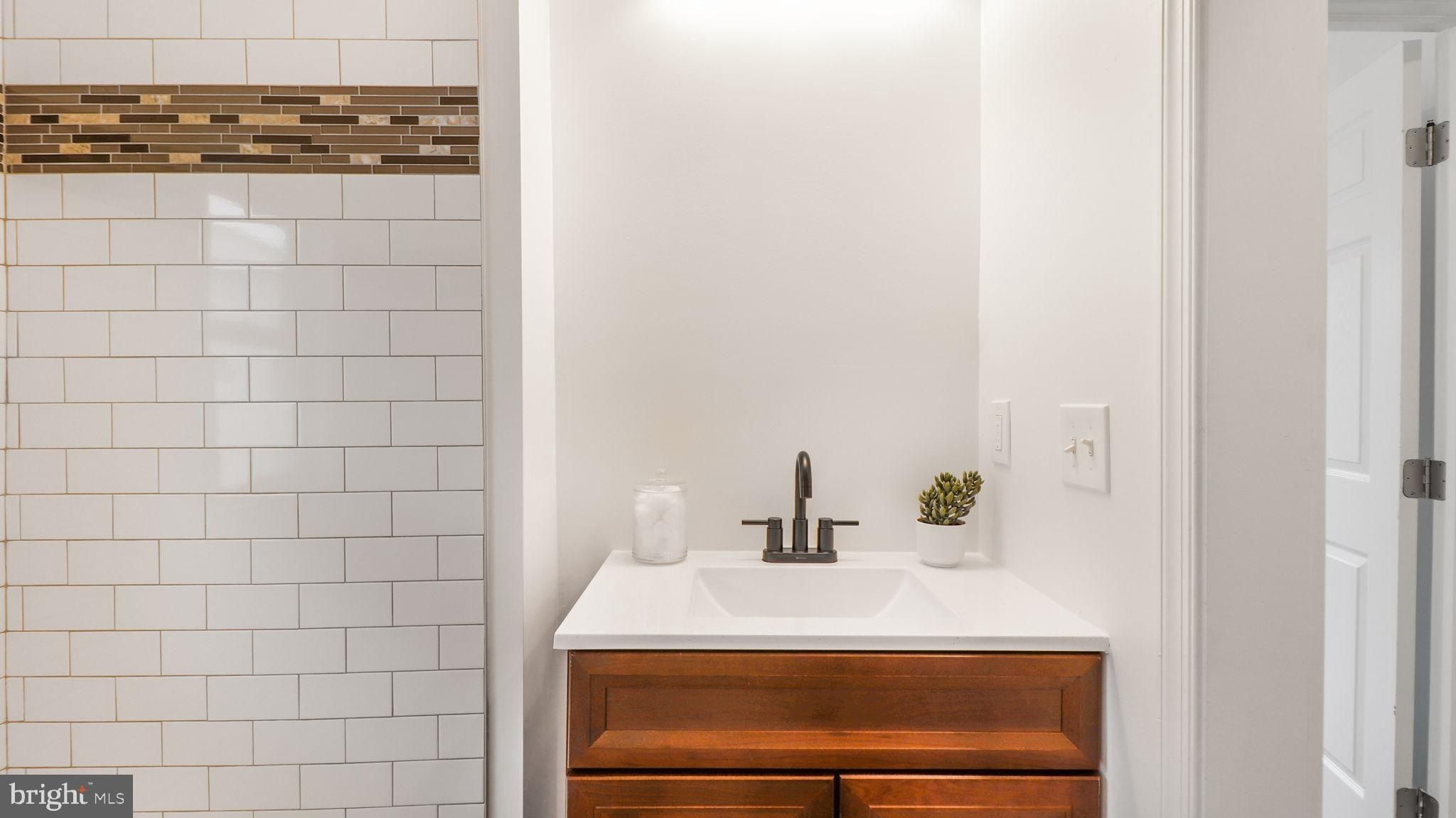 5220 Blaine Street Ne. Washington, DC 20019