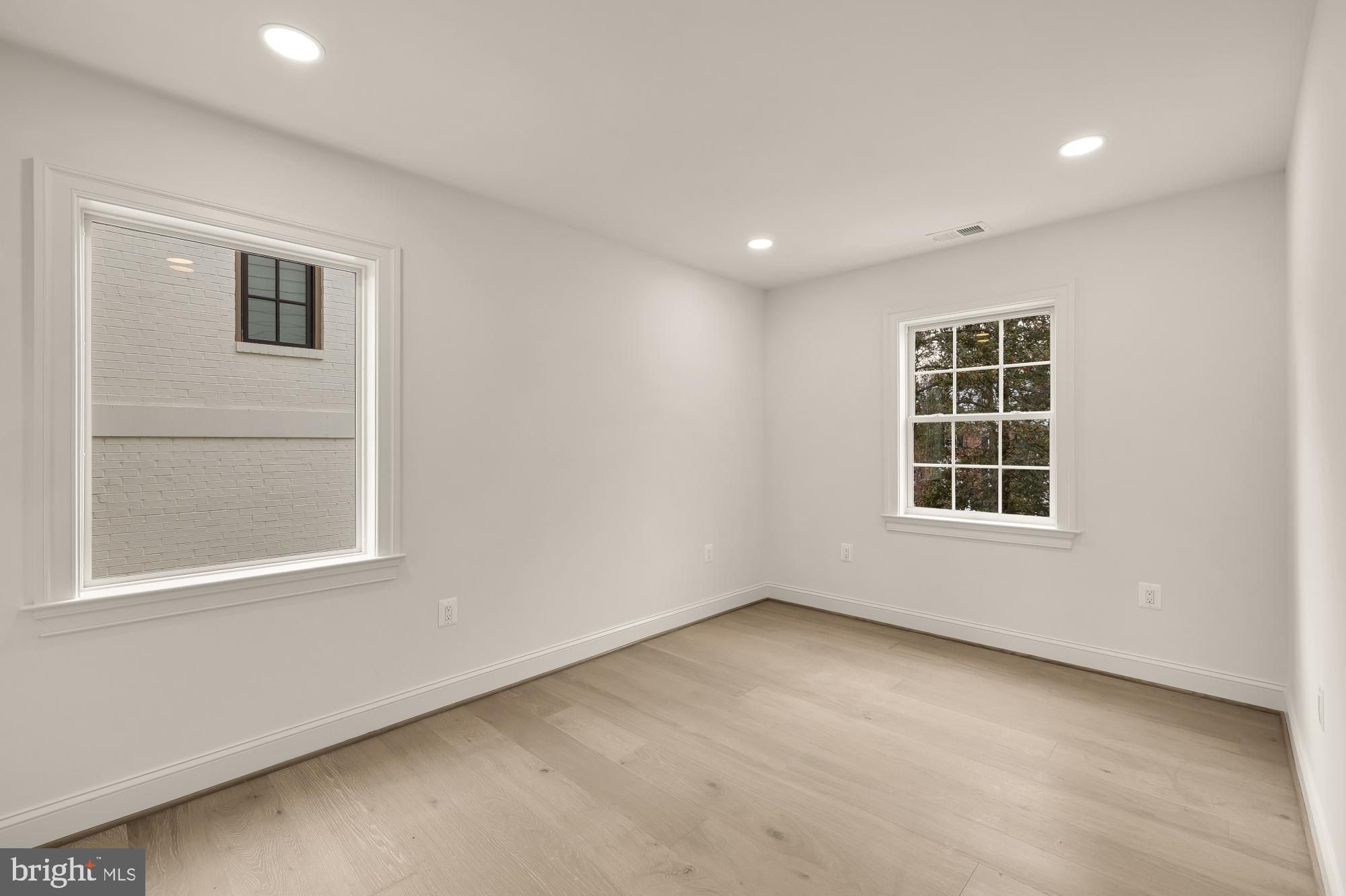 4827 Sedgwick Street Nw. Washington, DC 20016