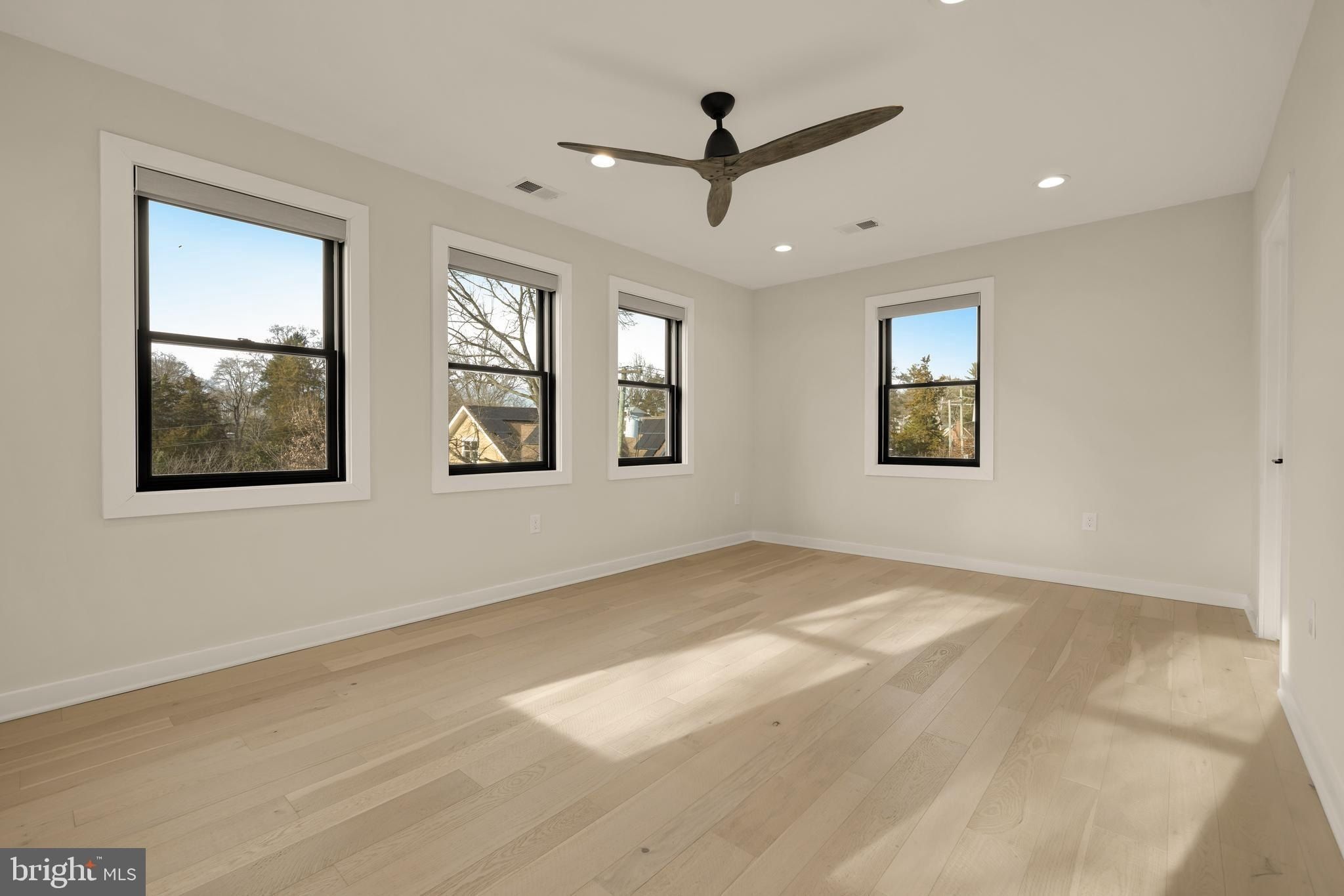 4913 Sherier Place Nw. Washington, DC 20016