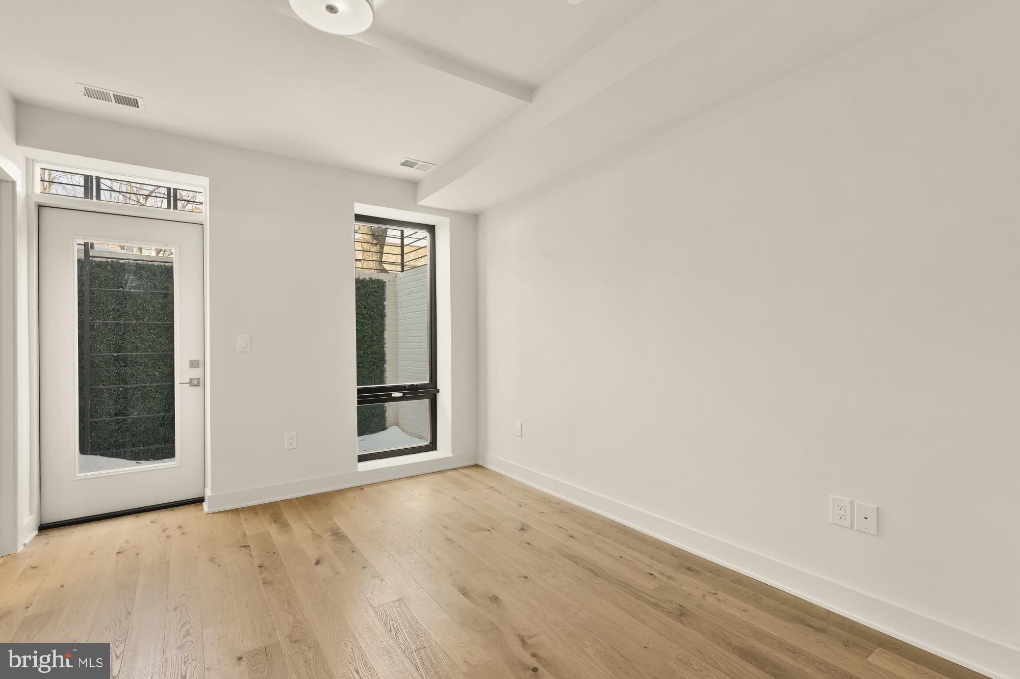 2647 41St Street Nw Unit 1. Washington, DC 20007