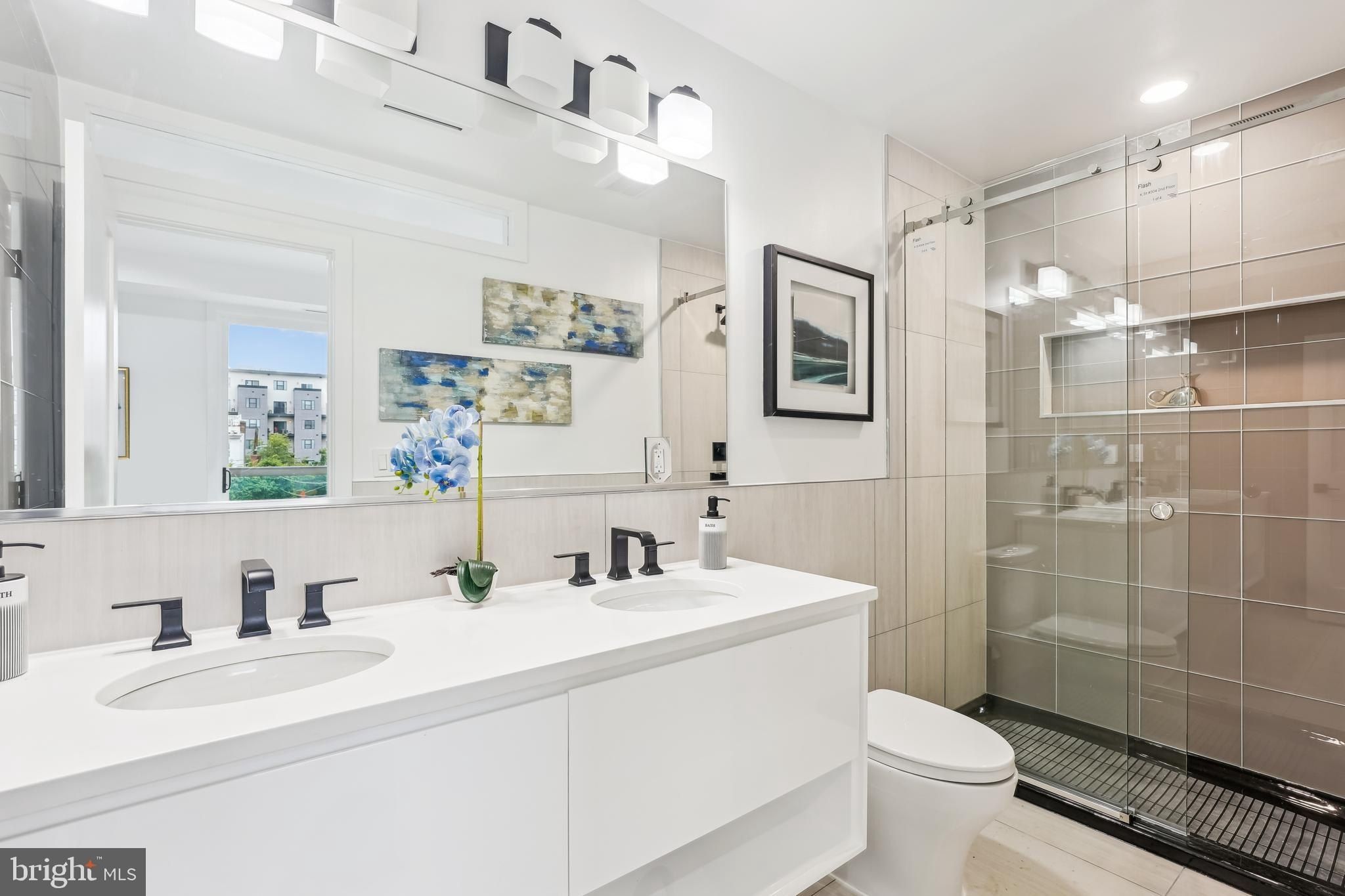 306 Ne K Street Ne Unit 3062. Washington, DC 20002