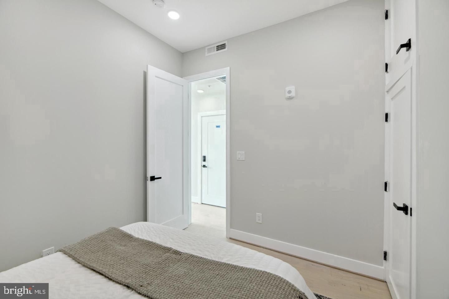 2213 M Street Ne Unit 7. Washington, DC 20002