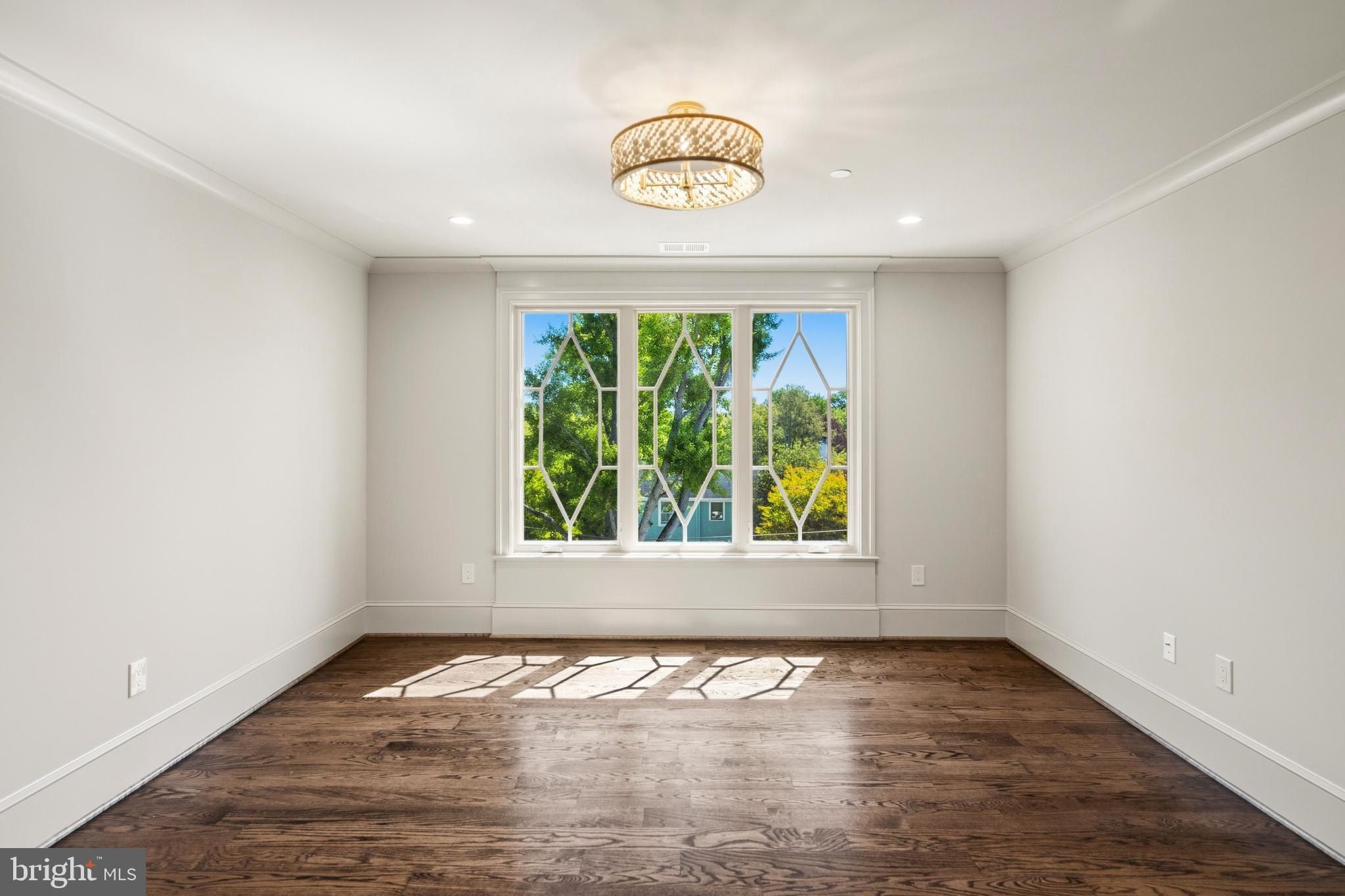 3022 44Th Place Nw. Washington, DC 20016