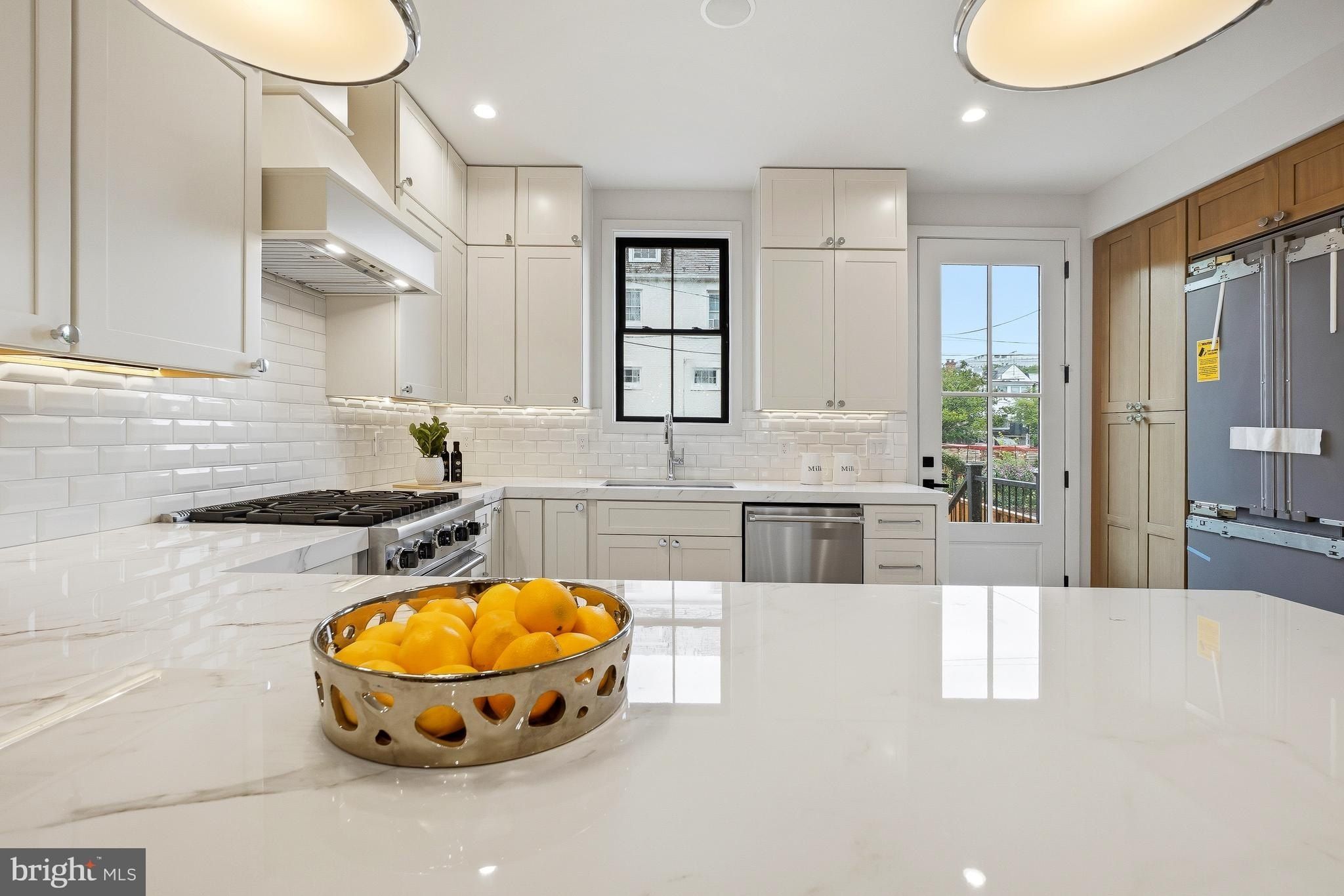 3823 Benton Street Nw. Washington, DC 20007