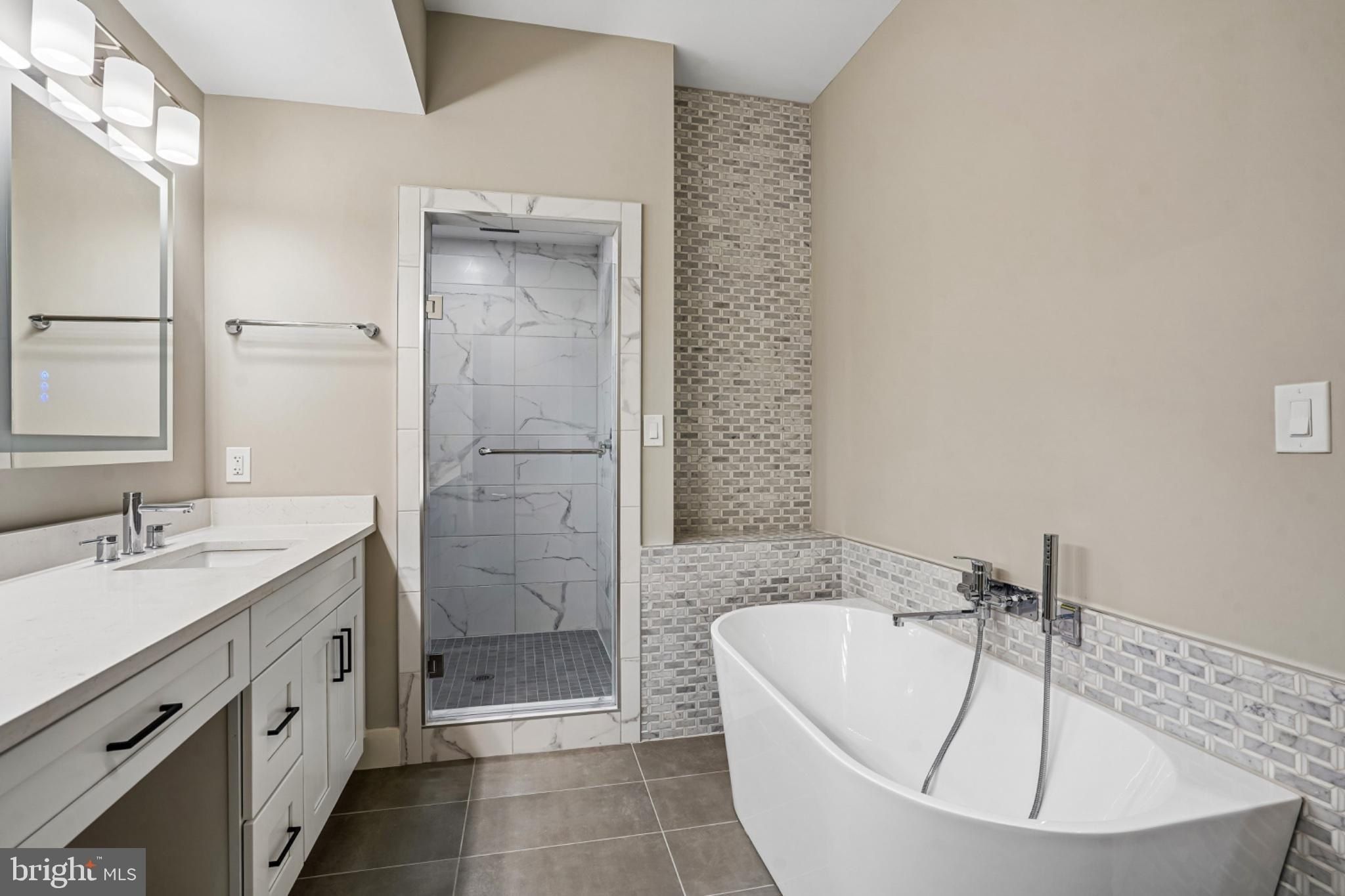 1329 Irving Street Nw. Washington, DC 20010