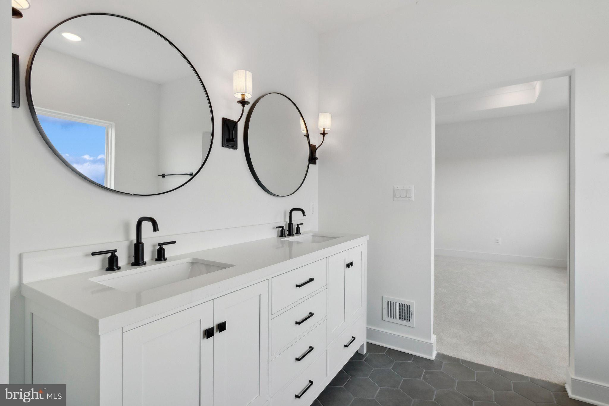 865 Merlin Drive. Middletown, DE 19709
