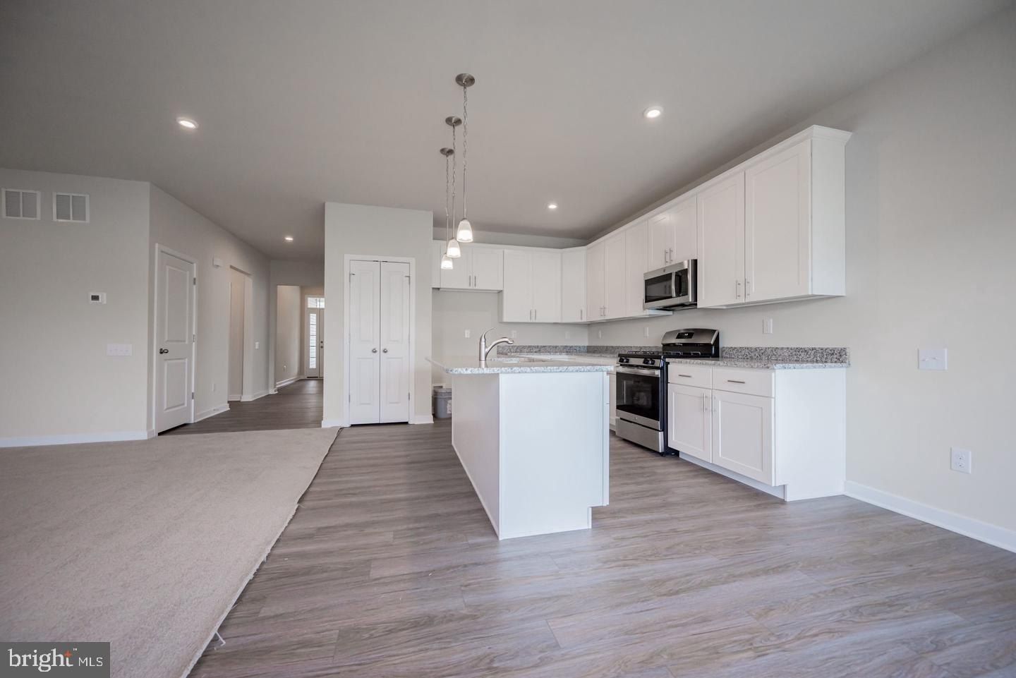 1056 Robinson Road. Townsend, DE 19734