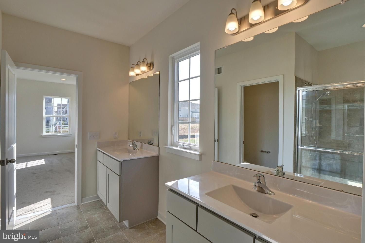 1060 Robinson Road Unit Whitfield Plan. Townsend, DE 19734