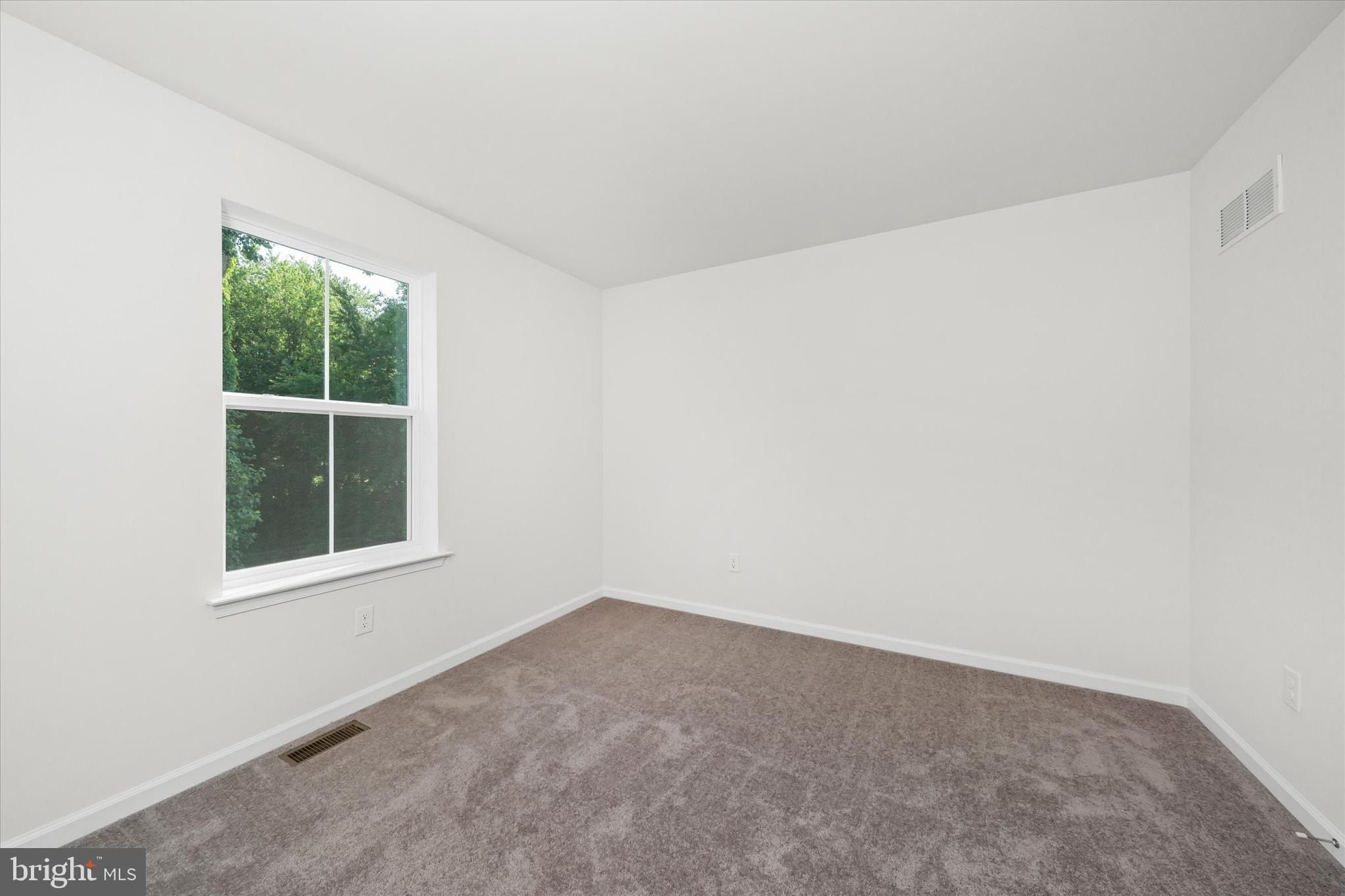 48 Lydia Drive. Smyrna, DE 19977