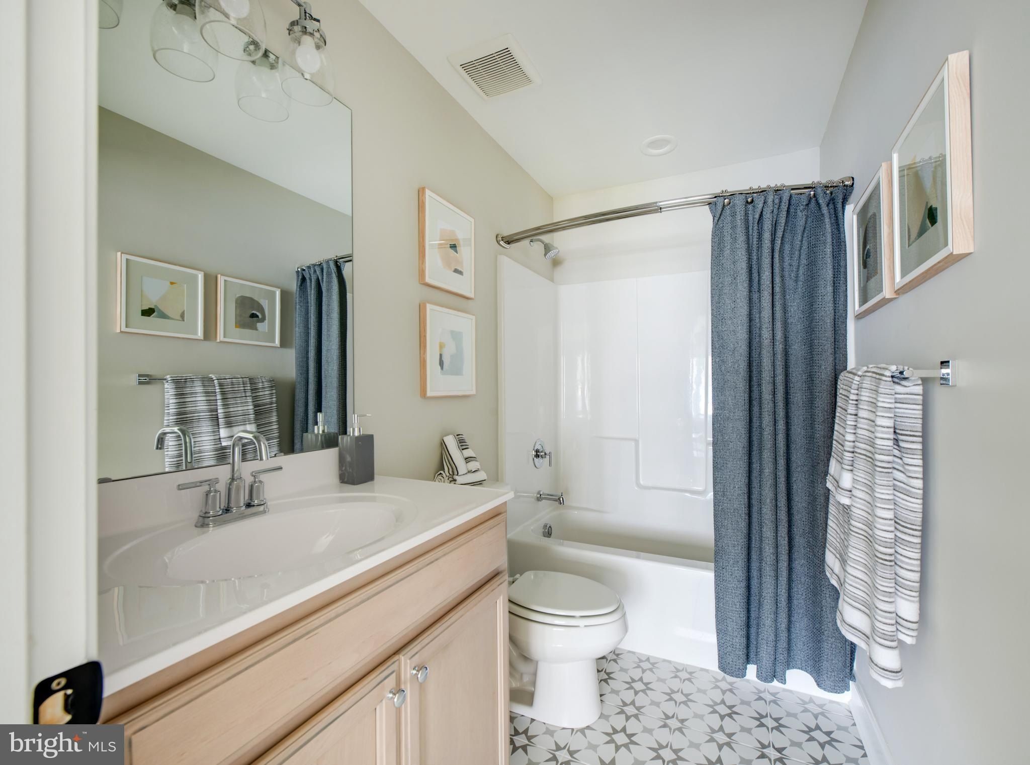 2206 Early Court. Middletown, DE 19709