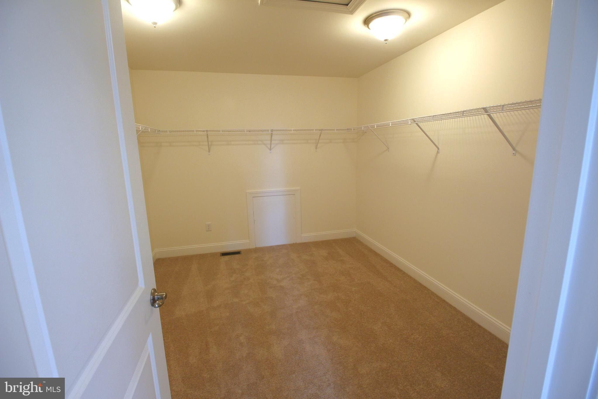 617 Mccracken Drive. Middletown, DE 19709