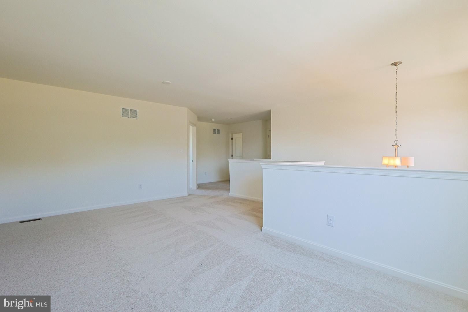 20 Cliff Drive. Felton, DE 19943